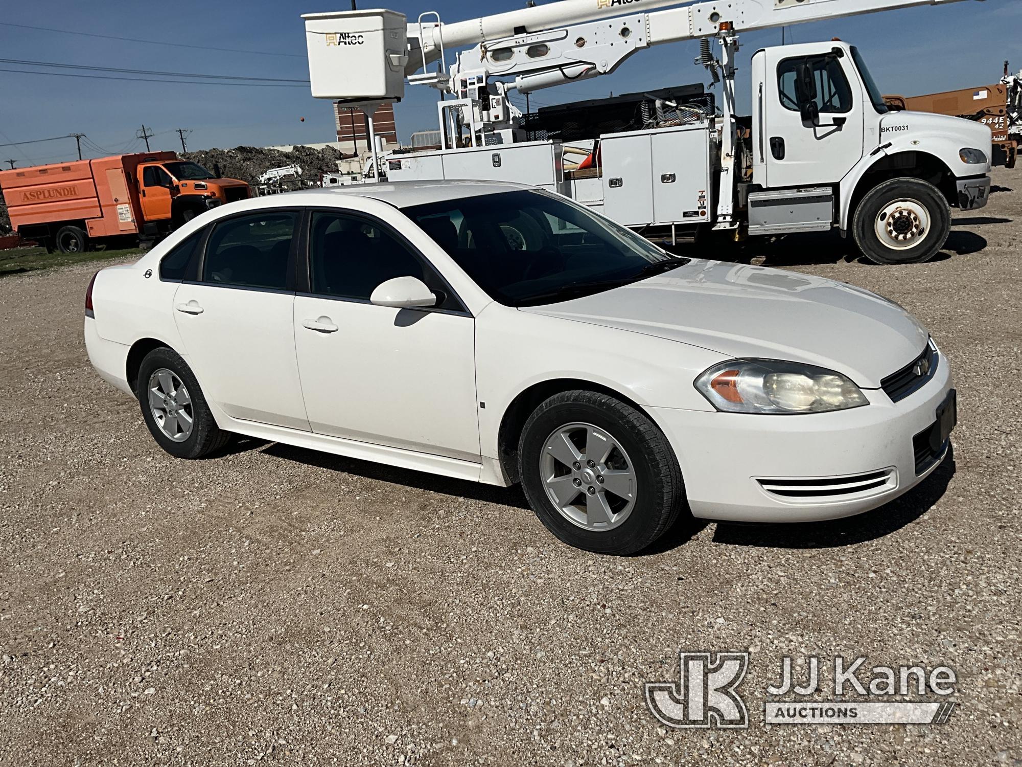 (Waxahachie, TX) 2009 Chevrolet Impala LT 4-Door Sedan, Cooperative owned Runs and moves, TPMS light