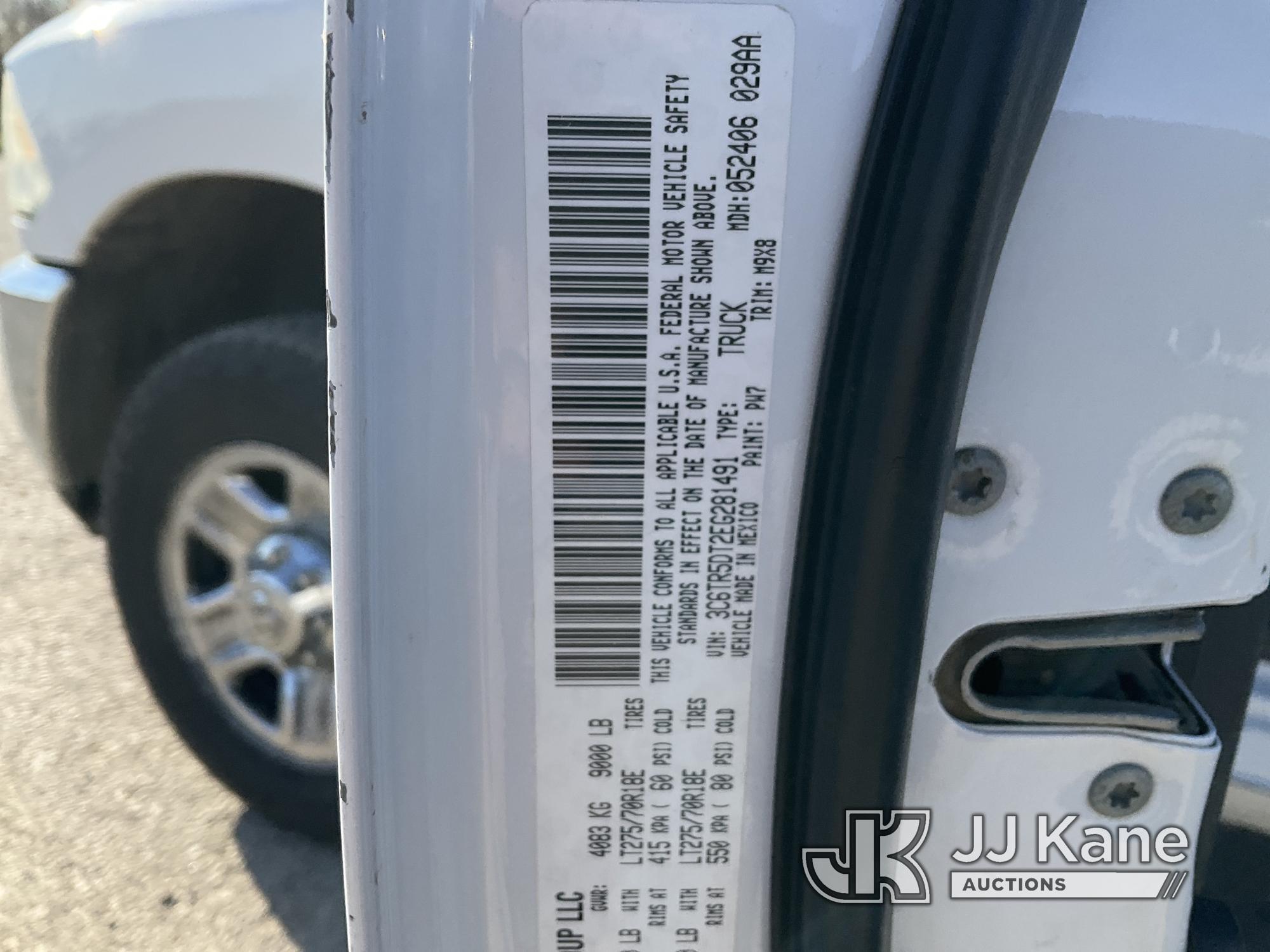 (Kansas City, MO) 2014 RAM 2500 4x4 Crew-Cab Pickup Truck Runs & Moves, Has Crack In Windshield, Rus