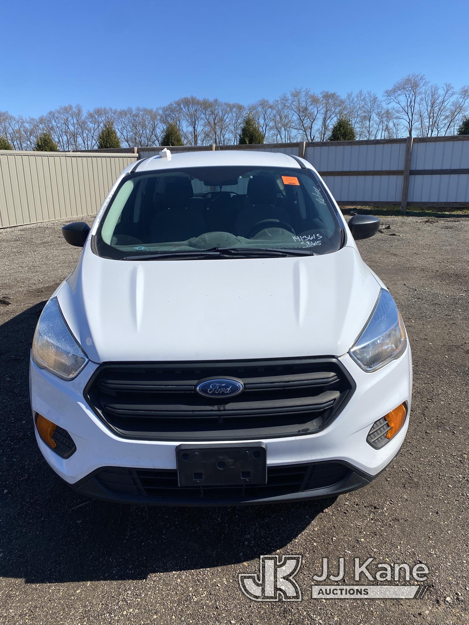 (South Beloit, IL) 2017 Ford Escape 4-Door Sport Utility Vehicle Runs, Moves, Check Engine Light, Ha