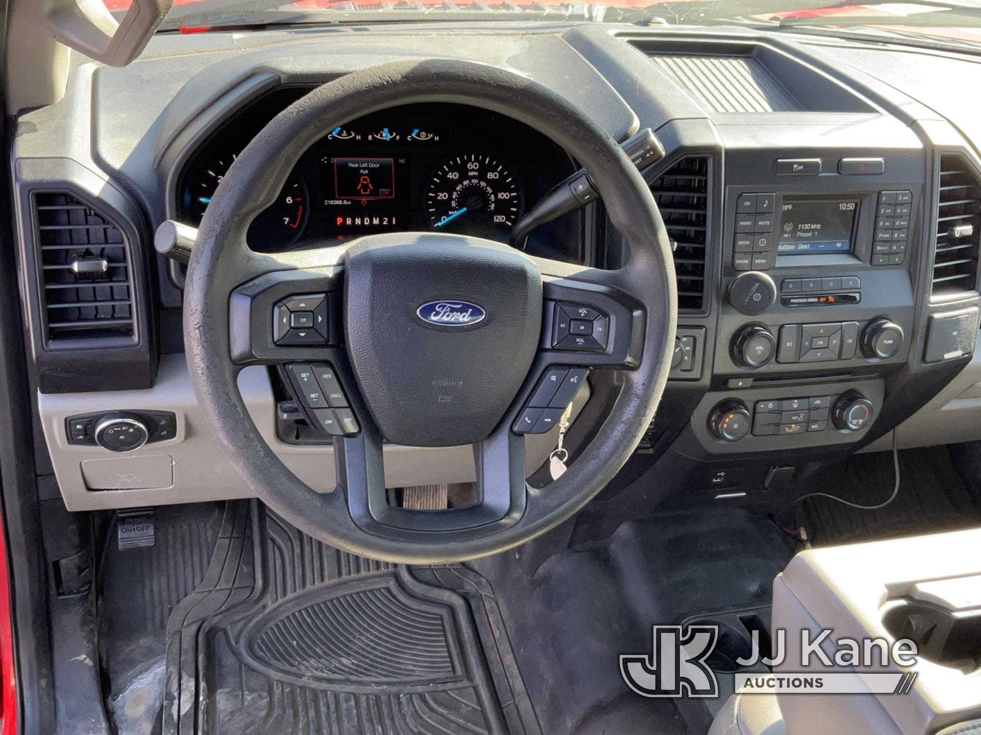(Maple Lake, MN) 2017 Ford F150 4x4 Extended-Cab Pickup Truck Runs and Moves) (Per Seller: All HWY m