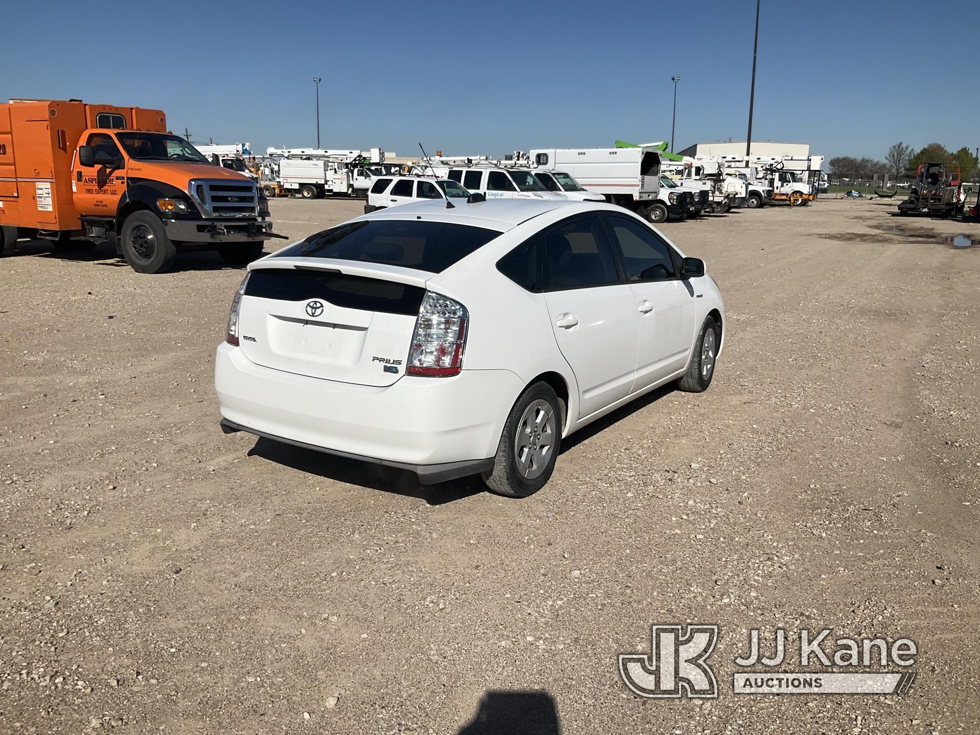 (Waxahachie, TX) 2008 Toyota Prius Hybrid 4-Door Hatch Back, City of Plano Owned Runs & Moves,