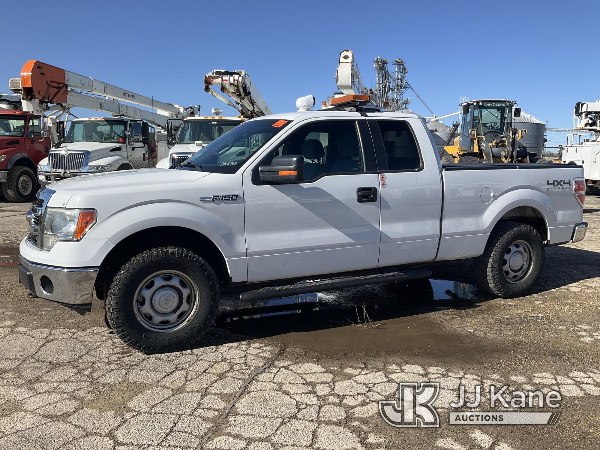 (South Beloit, IL) 2013 Ford F150 4x4 Extended-Cab Pickup Truck Runs & Moves) (Rust Damage, No Rear