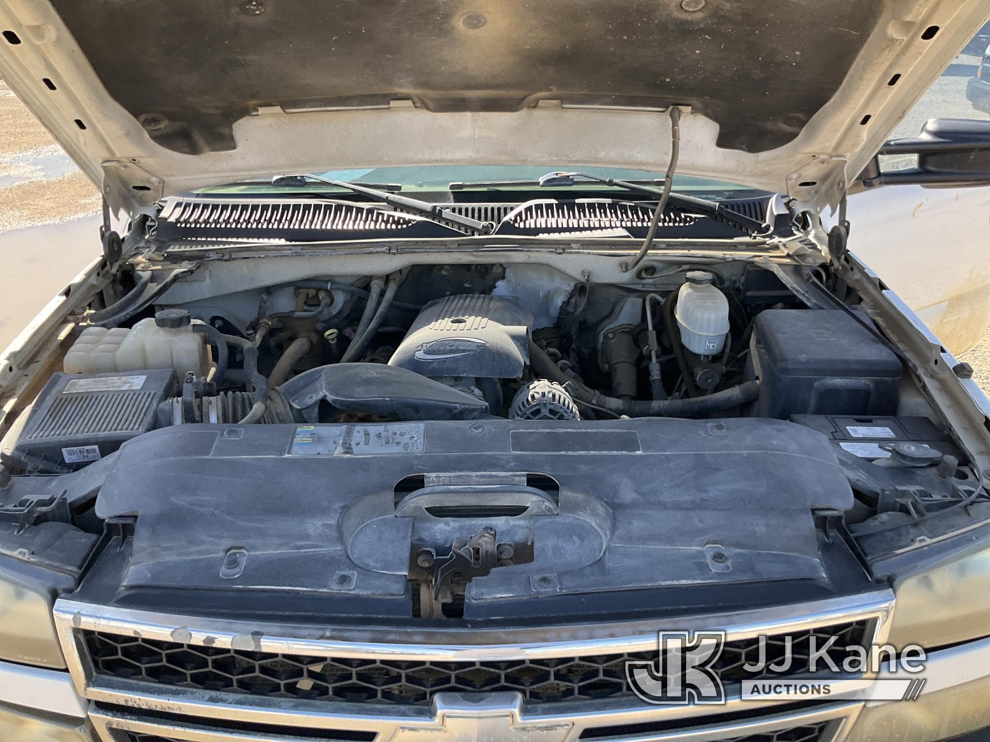 (Waxahachie, TX) 2007 Chevrolet Silverado 2500HD Pickup Truck Runs & Moves, Jump to Start, Body Dama