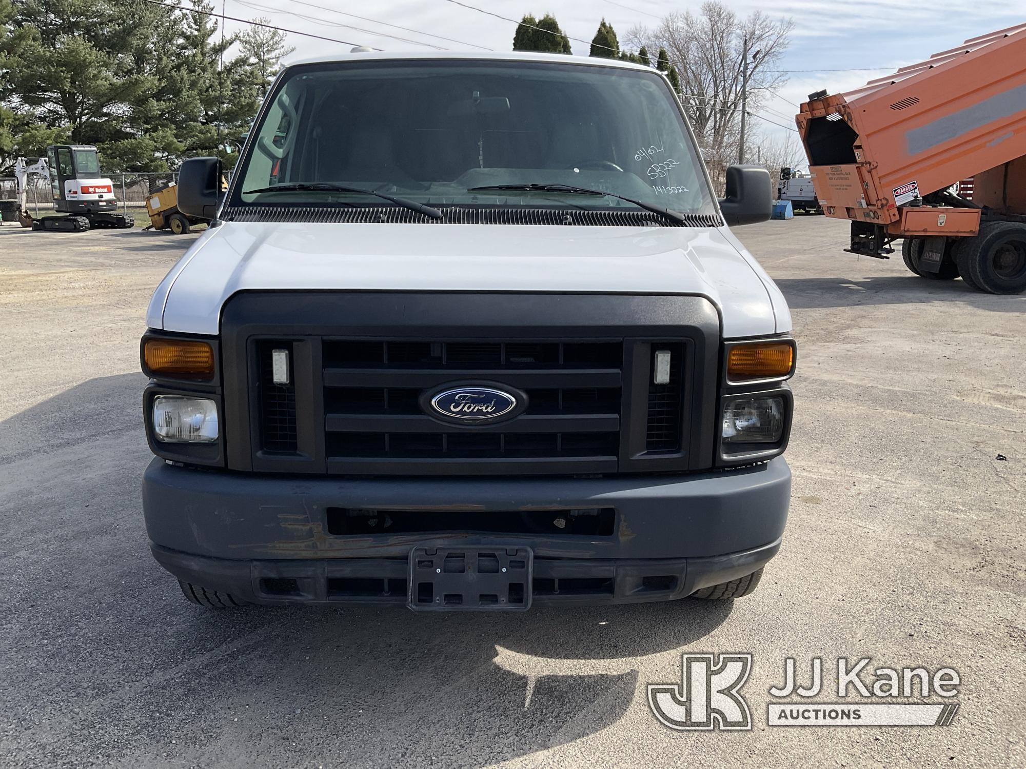 (South Beloit, IL) 2012 Ford E250 Cargo Van Runs & Moves