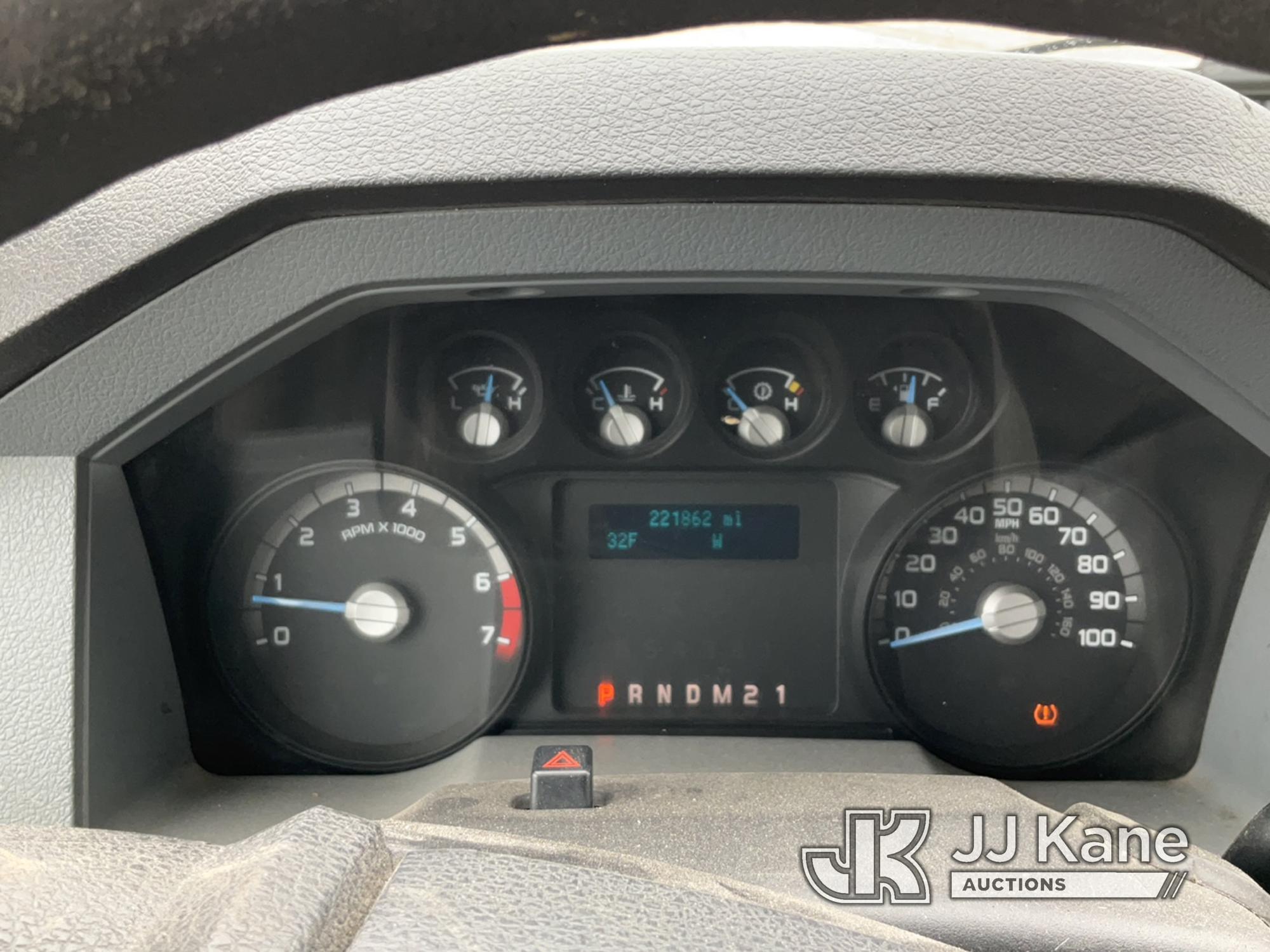 (Des Moines, IA) 2015 Ford F250 4x4 Runs & Moves)  (rough idle