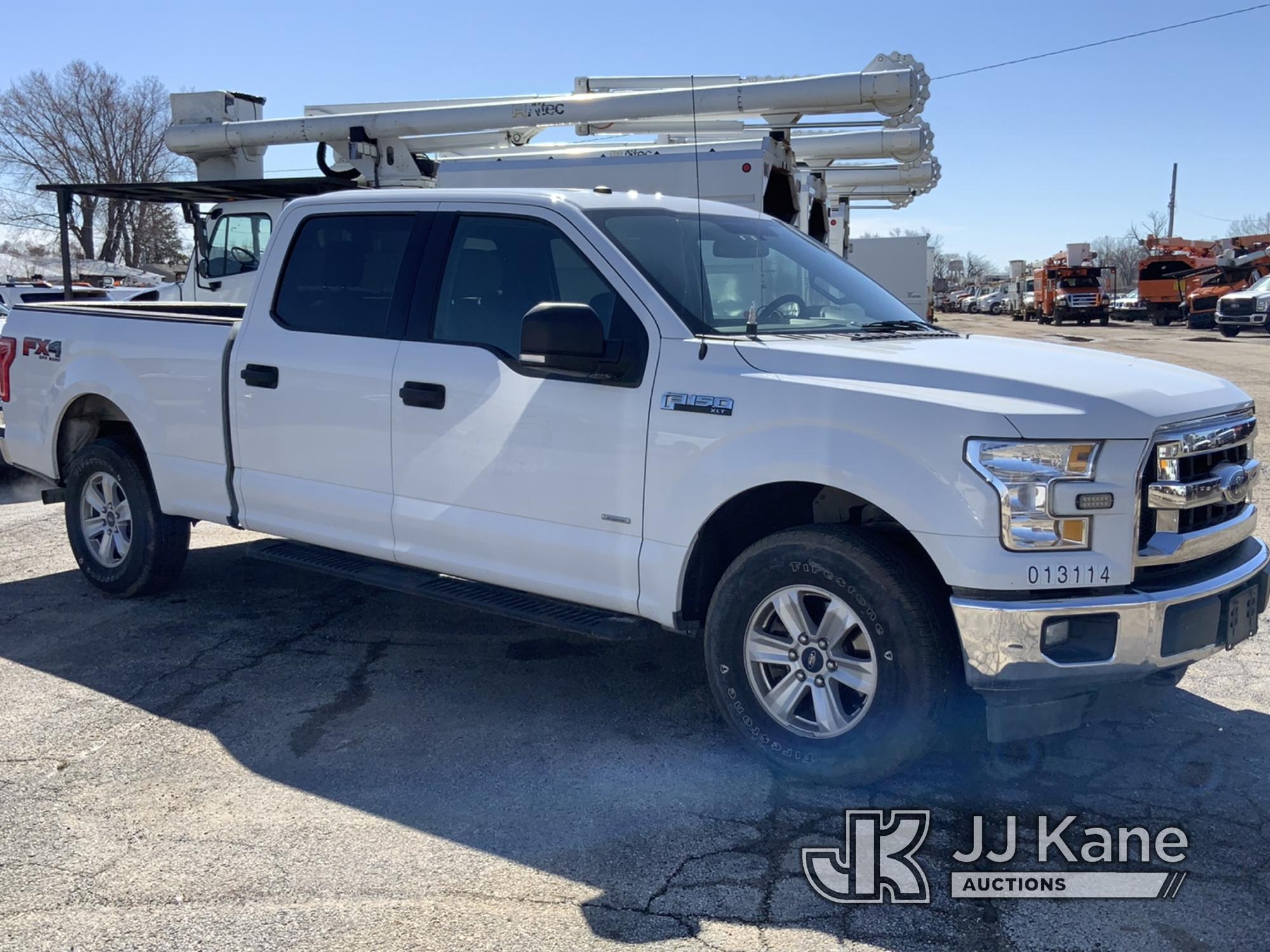 (South Beloit, IL) 2017 Ford F150 4x4 Crew-Cab Pickup Truck Runs & Moves