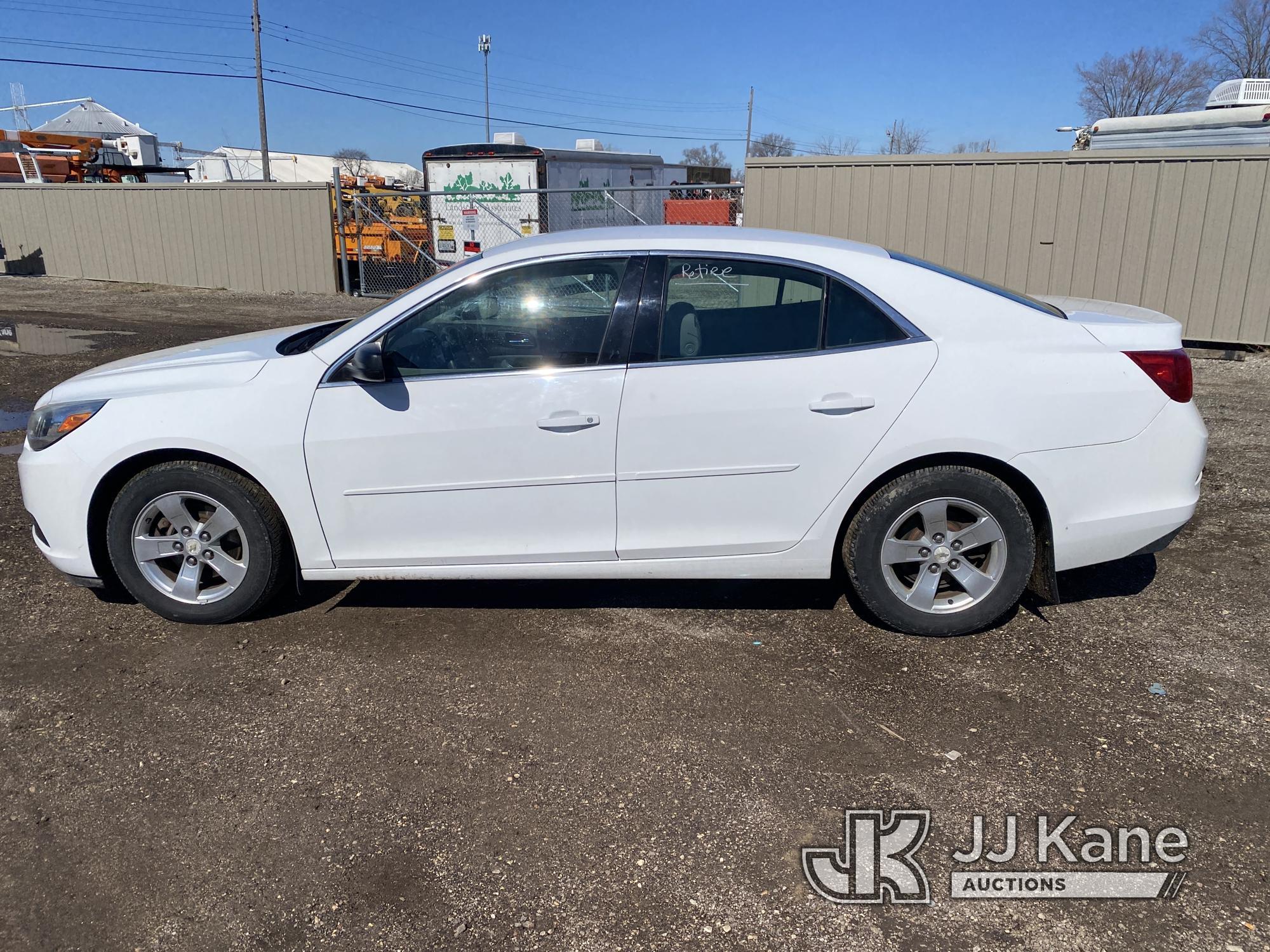 (South Beloit, IL) 2015 Chevrolet Malibu LS 4-Door Sedan Runs & Moves