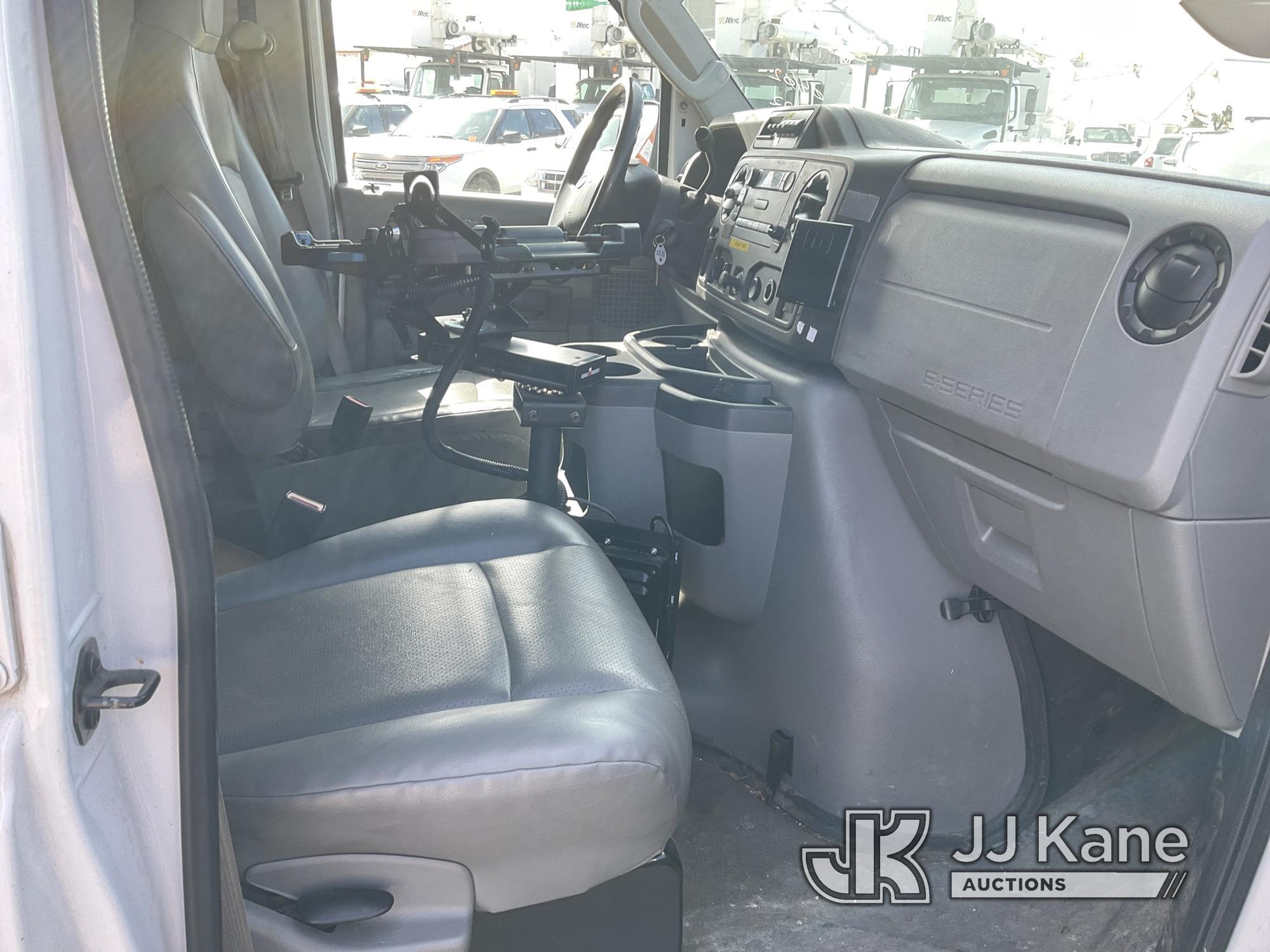 (South Beloit, IL) 2012 Ford E250 Cargo Van Runs & Moves