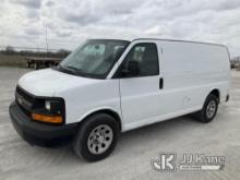 2014 Chevrolet Express G1500 Cargo Van Runs and moves.  (Crack in windshield).