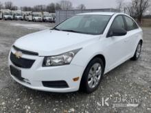 2014 Chevrolet Cruze 4-Door Sedan Runs & Moves) (Traction Control Light On) (Bad Battery.