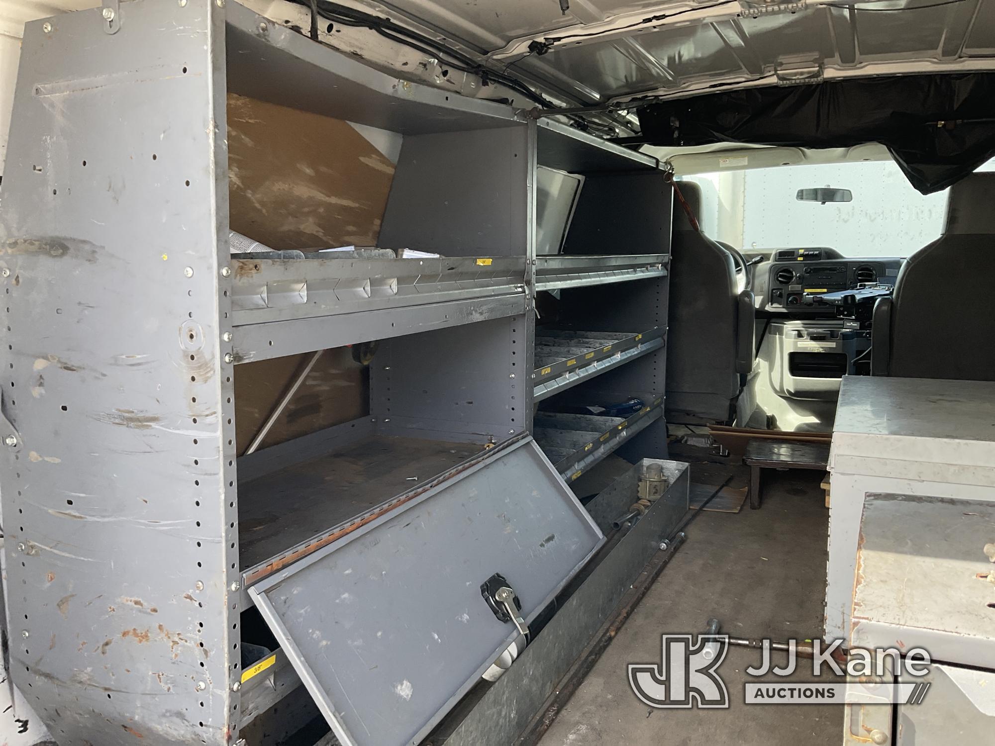 (South Beloit, IL) 2012 Ford E250 Cargo Van Runs & Moves