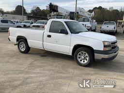 (Conway, AR) 2006 Chevrolet Silverado 1500 Pickup Truck Runs & Moves.  (Jump To Start, Weak Battery.