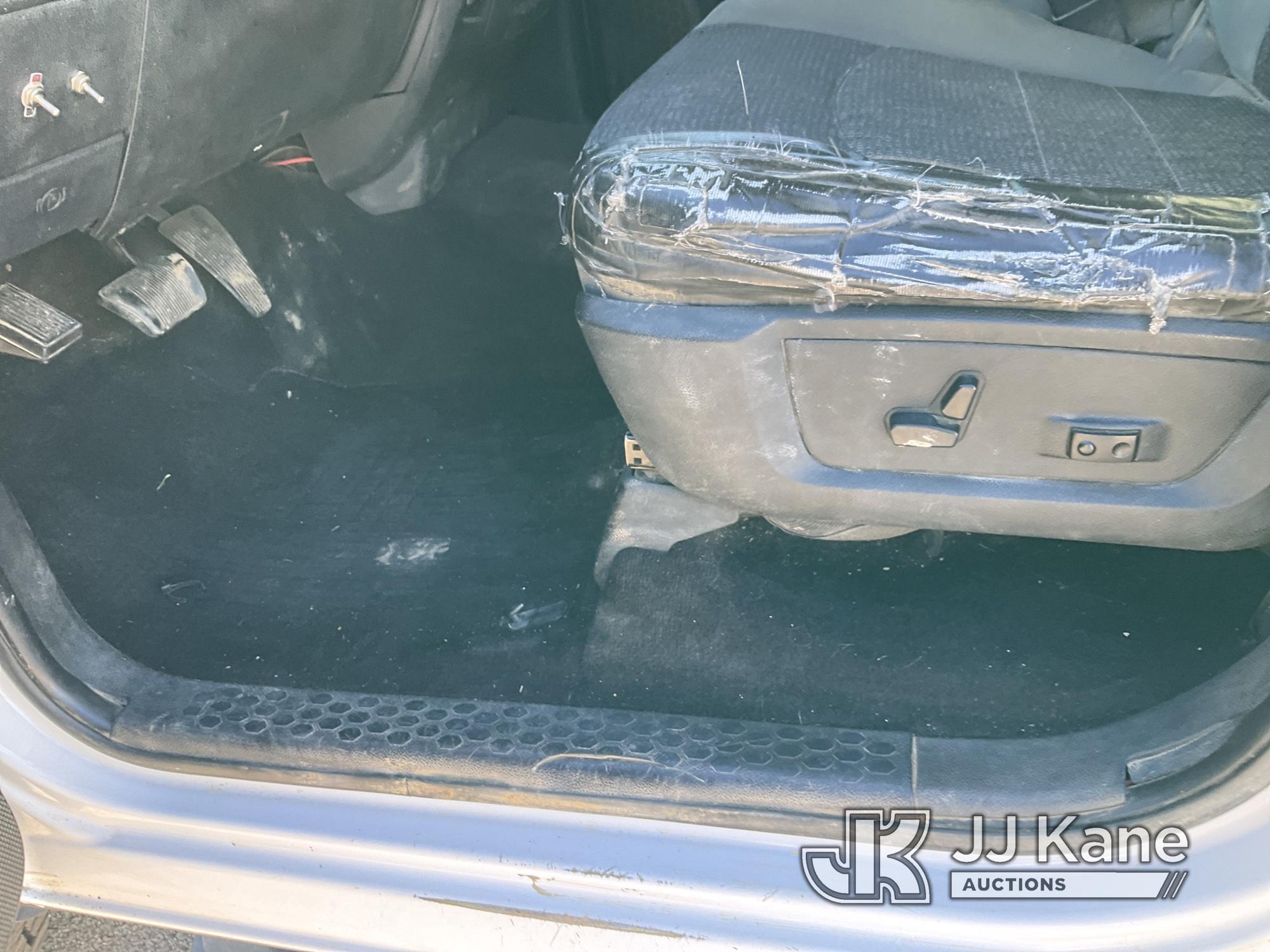 (Kansas City, MO) 2014 RAM 2500 4x4 Crew-Cab Pickup Truck Runs & Moves, Has Crack In Windshield, Rus