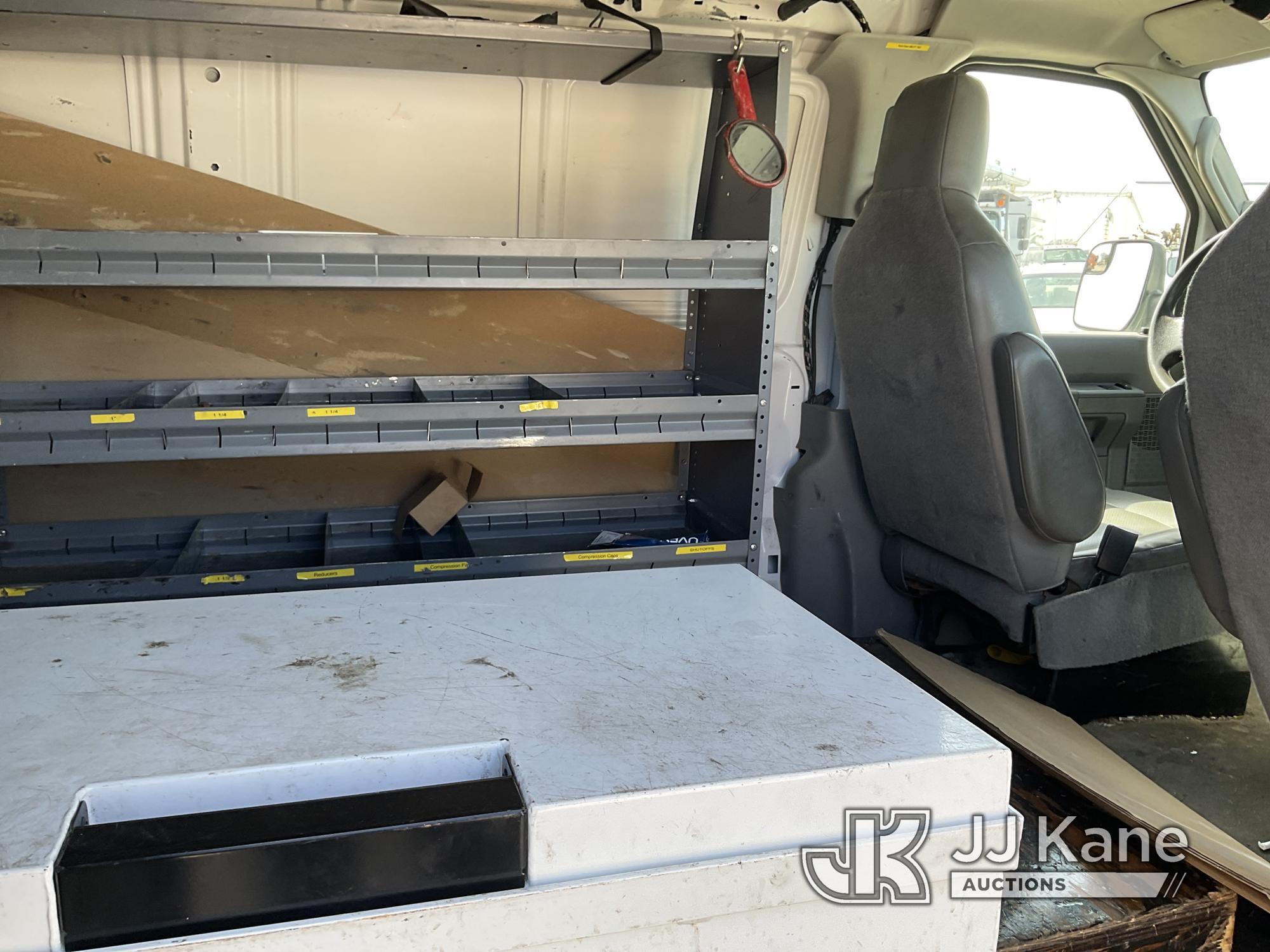 (South Beloit, IL) 2012 Ford E250 Cargo Van Runs & Moves