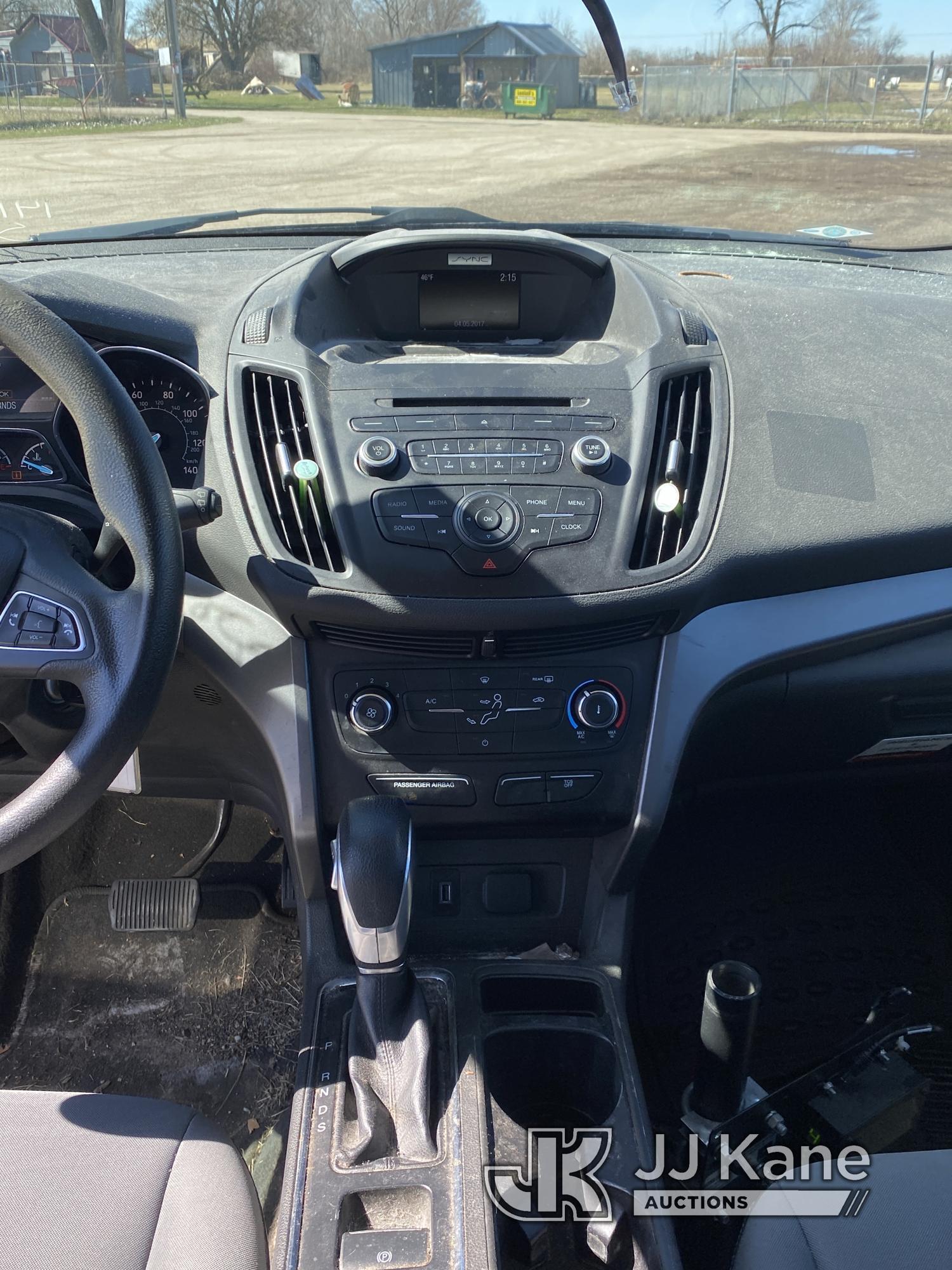 (South Beloit, IL) 2017 Ford Escape 4-Door Sport Utility Vehicle Runs, Moves, Check Engine Light, Ha