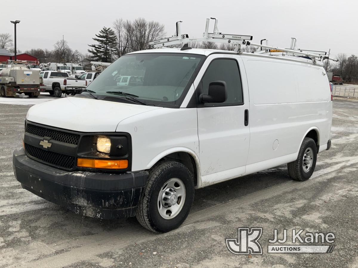 (Hawk Point, MO) 2017 Chevrolet Express G2500 Cargo Van Runs & Moves)  (Check Engine Light On