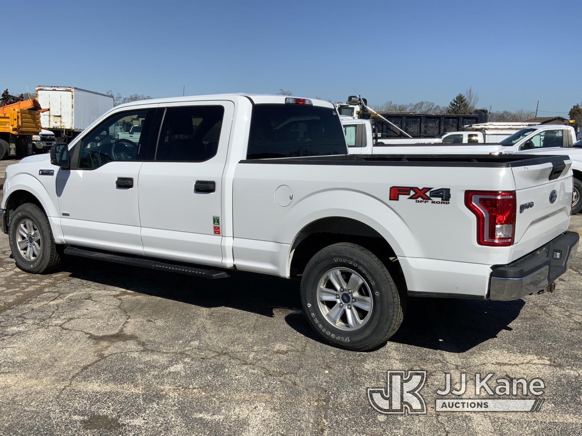 (South Beloit, IL) 2017 Ford F150 4x4 Crew-Cab Pickup Truck Runs & Moves