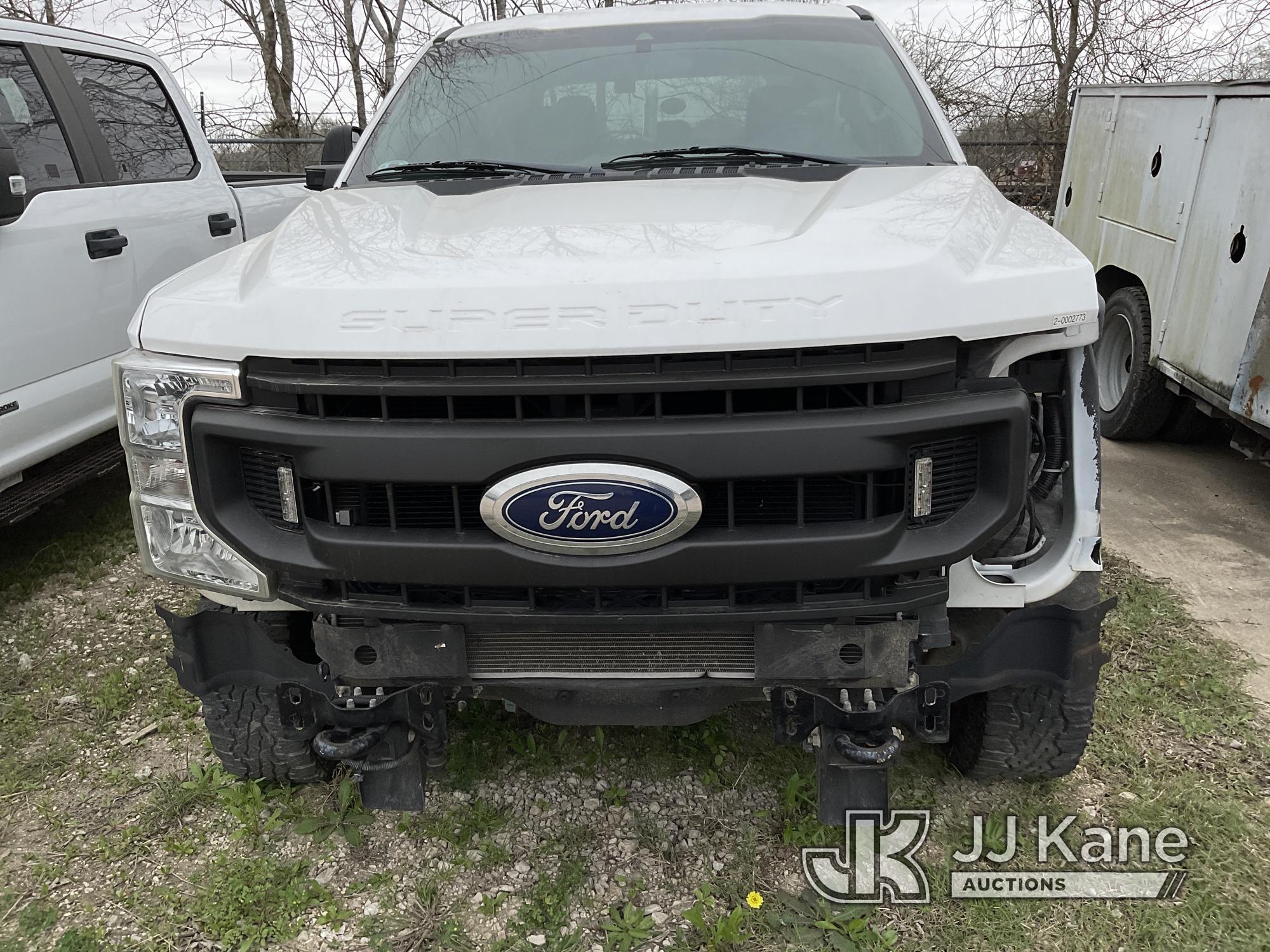 (Alvin, TX) 2020 Ford F250 4x4 Crew-Cab Pickup Truck Wrecked, Does Not Run Or Start, Airbags Deploye