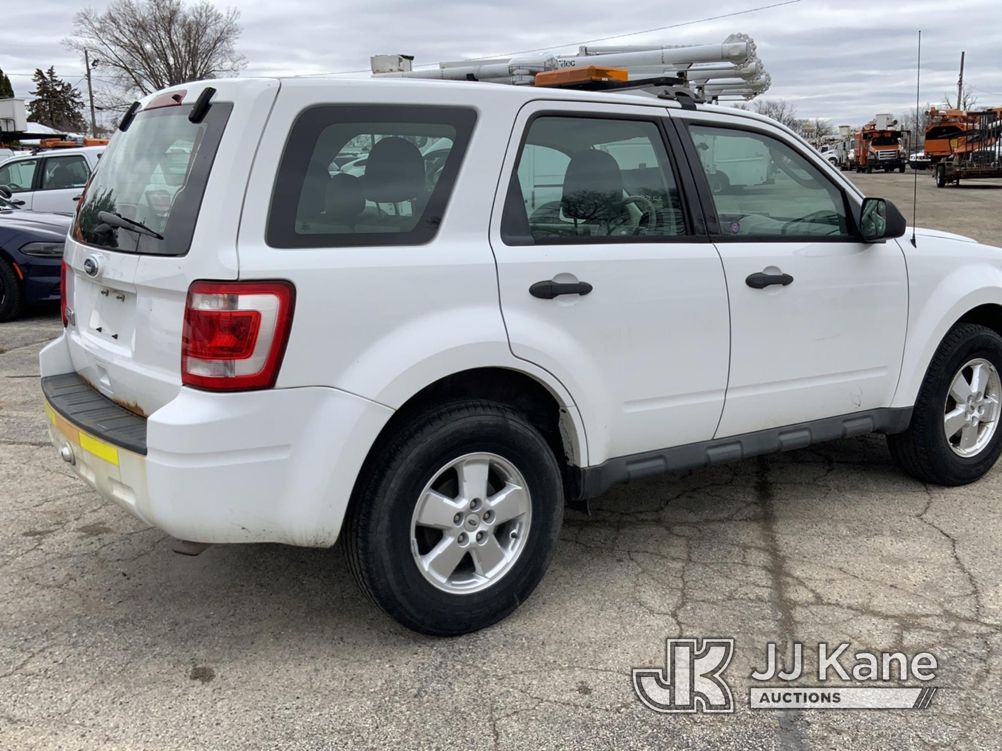 (South Beloit, IL) 2012 Ford Escape 4x4 4-Door Sport Utility Vehicle Runs, Moves