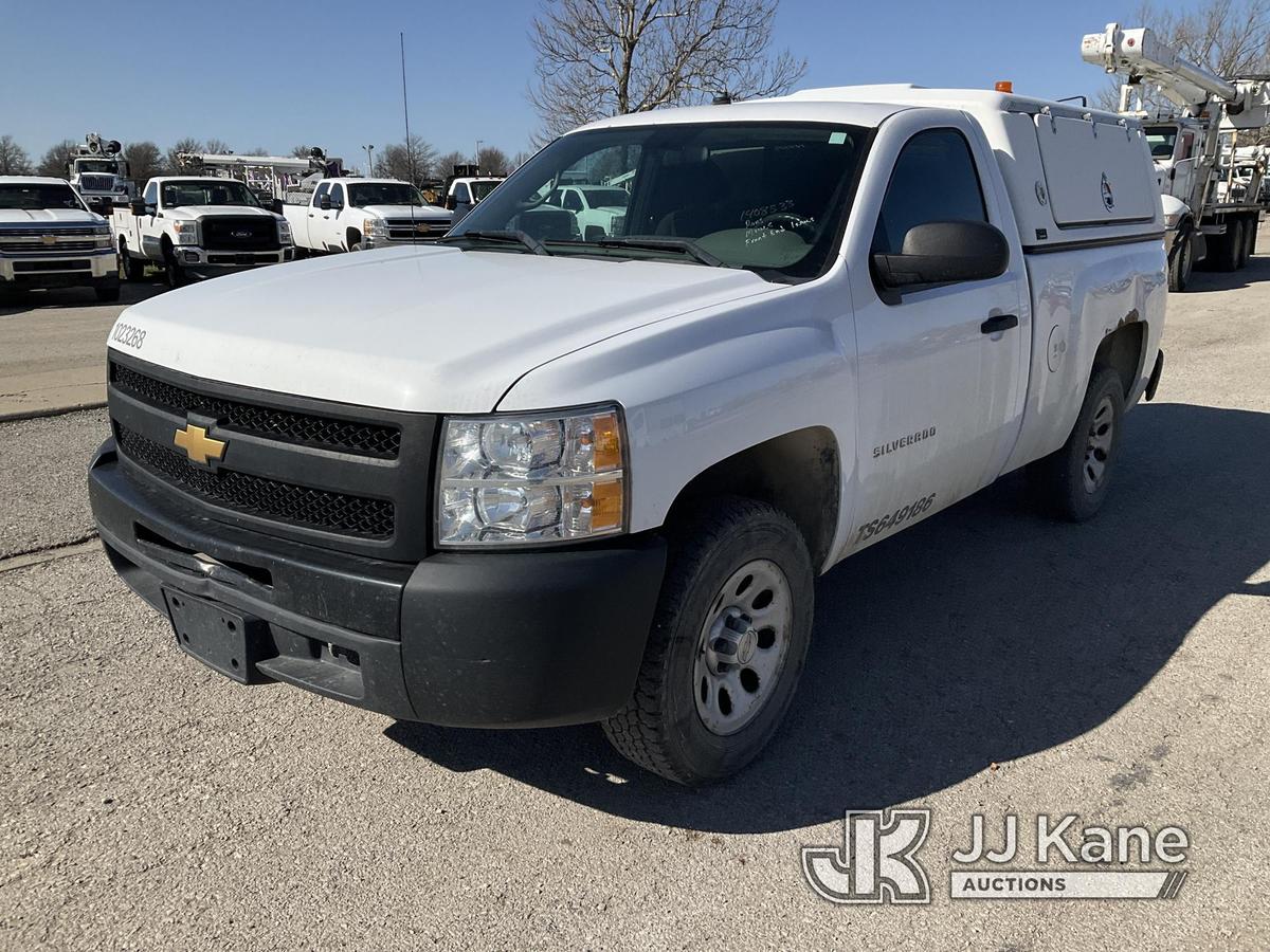 (Kansas City, MO) 2012 Chevrolet Silverado 1500 Pickup Truck Runs & Moves) (Has Front End Issues, Ha