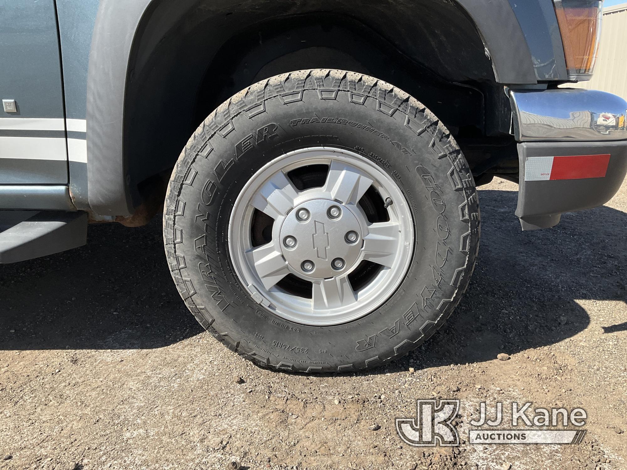 (South Beloit, IL) 2006 Chevrolet Colorado 4x4 Pickup Truck Starts, Runs, Moves, Service 4WD Light,