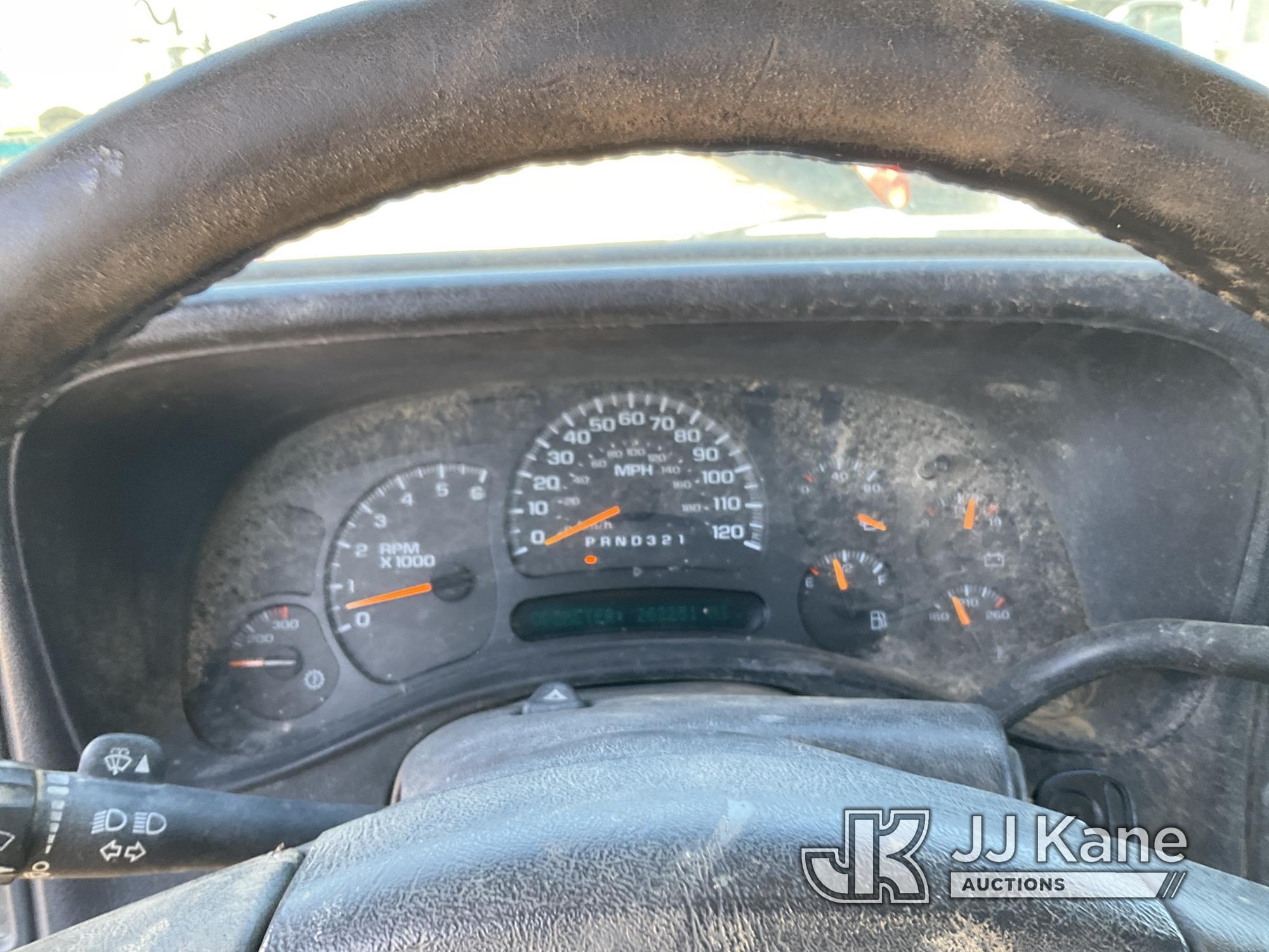 (Waxahachie, TX) 2007 Chevrolet Silverado 2500HD Pickup Truck Runs & Moves, Jump to Start, Body Dama