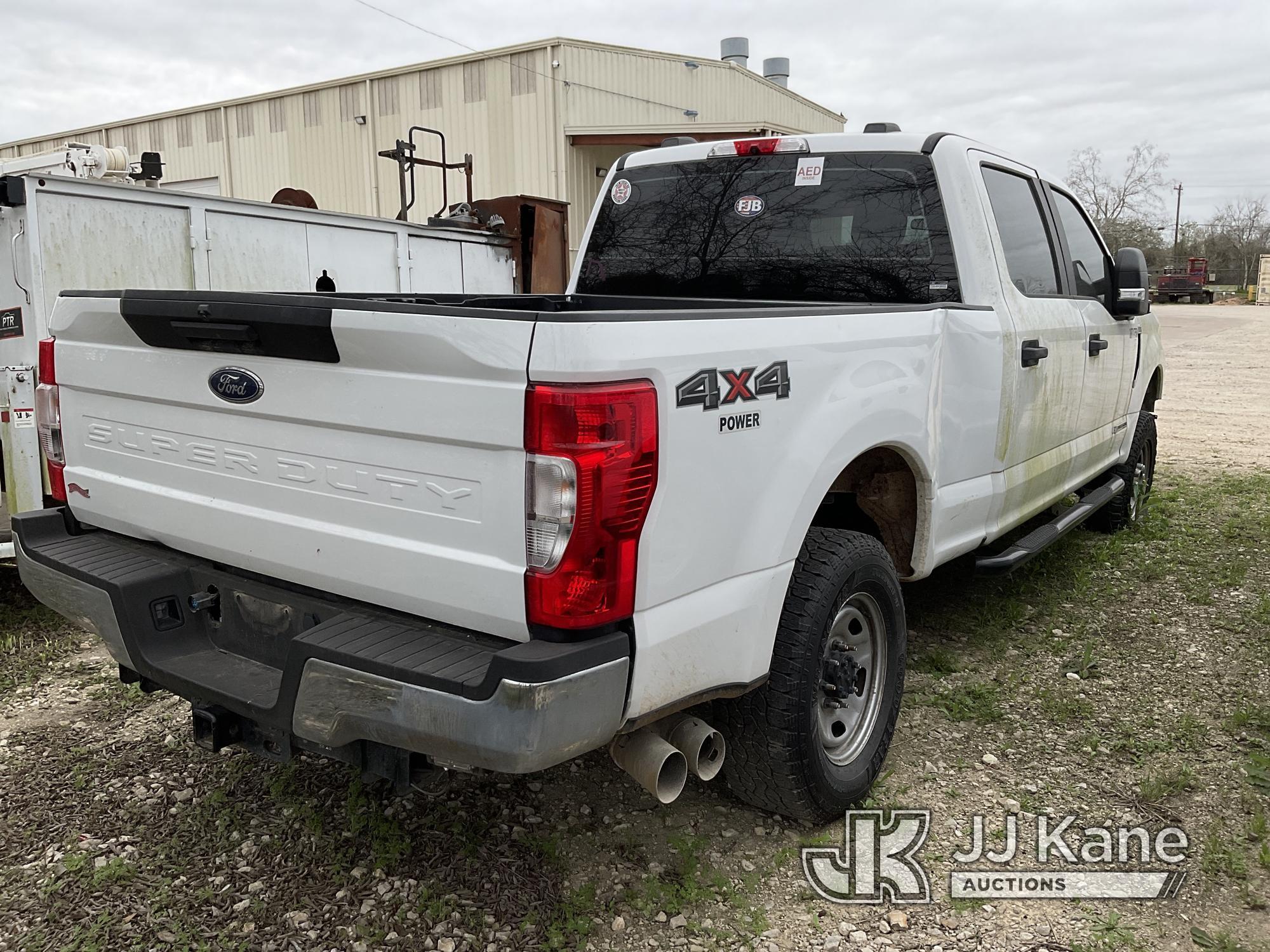 (Alvin, TX) 2020 Ford F250 4x4 Crew-Cab Pickup Truck Wrecked, Does Not Run Or Start, Airbags Deploye