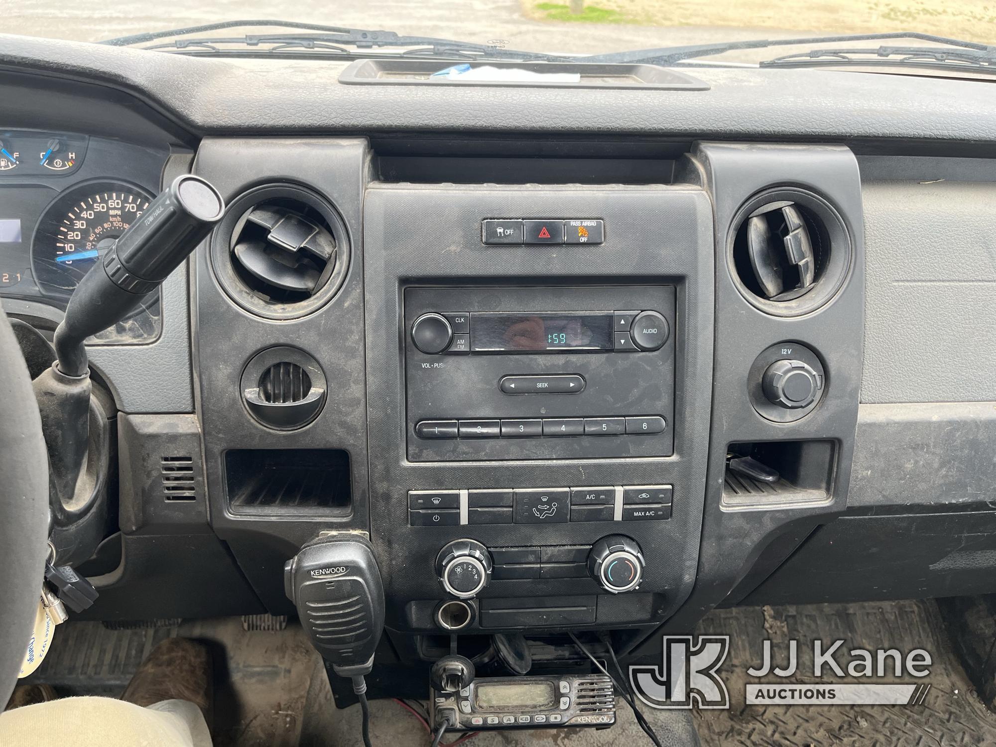 (Milan, TN) 2014 Ford F150 Pickup Truck, Service light on for low tire pressure Runs & Moves) (Munic