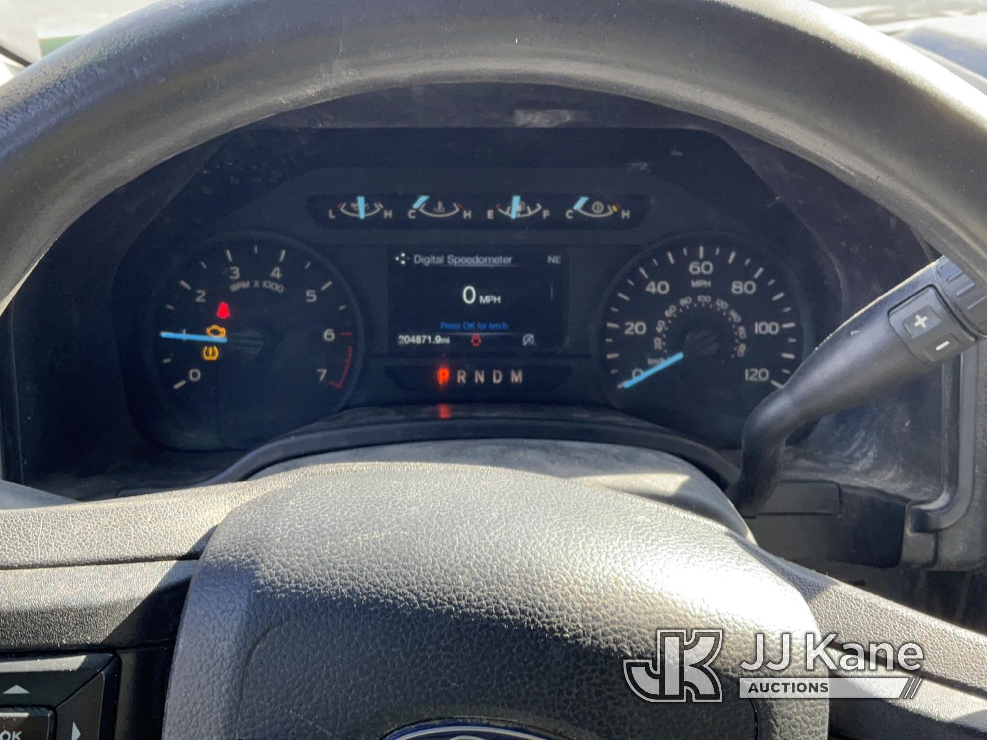 (Maple Lake, MN) 2018 Ford F150 4x4 Extended-Cab Pickup Truck Runs And Moves. Check Engine Light On.