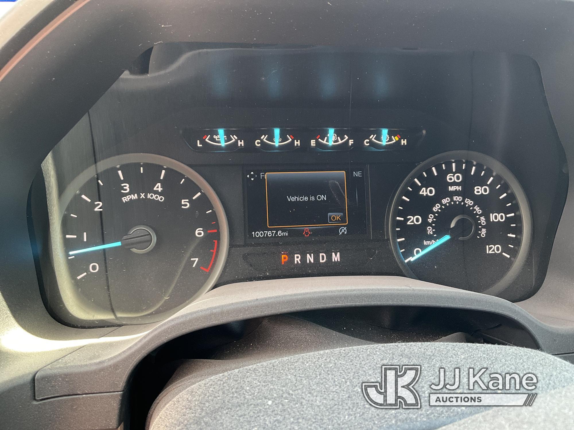 (Odessa, TX) 2019 Ford F150 4x4 Crew-Cab Pickup Truck Runs & Drives) (Rear Passenger Door Does Not O
