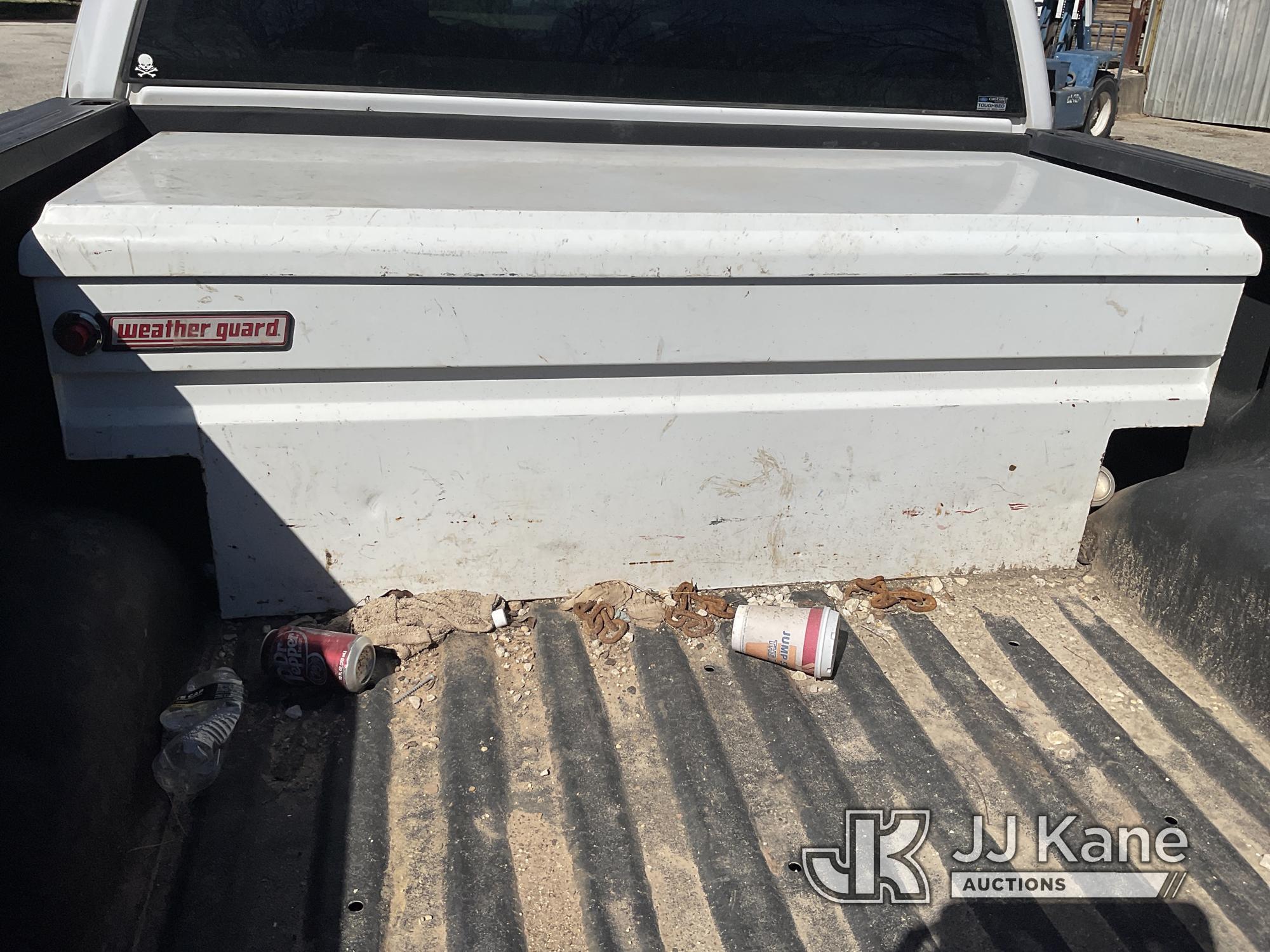 (San Antonio, TX) 2014 Ford F150 4x4 Extended-Cab Pickup Truck Runs & Moves) (Minor Body Damage Near