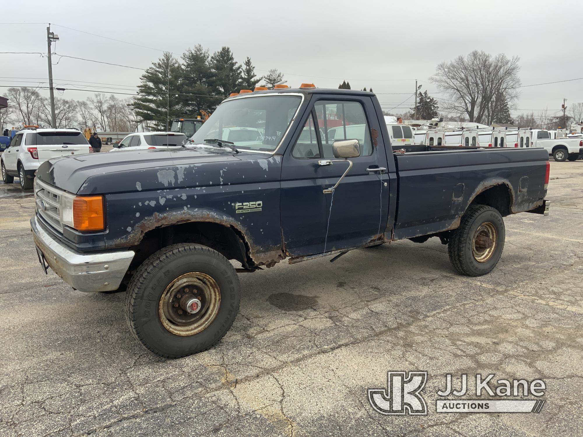 (South Beloit, IL) 1990 Ford F250 4x4 Pickup Truck Runs, Moves, Rust Damage-Driver Door Wired Shut-D