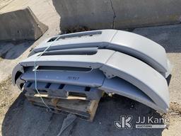 (Kansas City, MO) (4) Bumpers NOTE: This unit is being sold AS IS/WHERE IS via Timed Auction and is