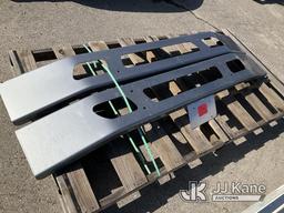 (Kansas City, MO) (2) Bumpers NOTE: This unit is being sold AS IS/WHERE IS via Timed Auction and is