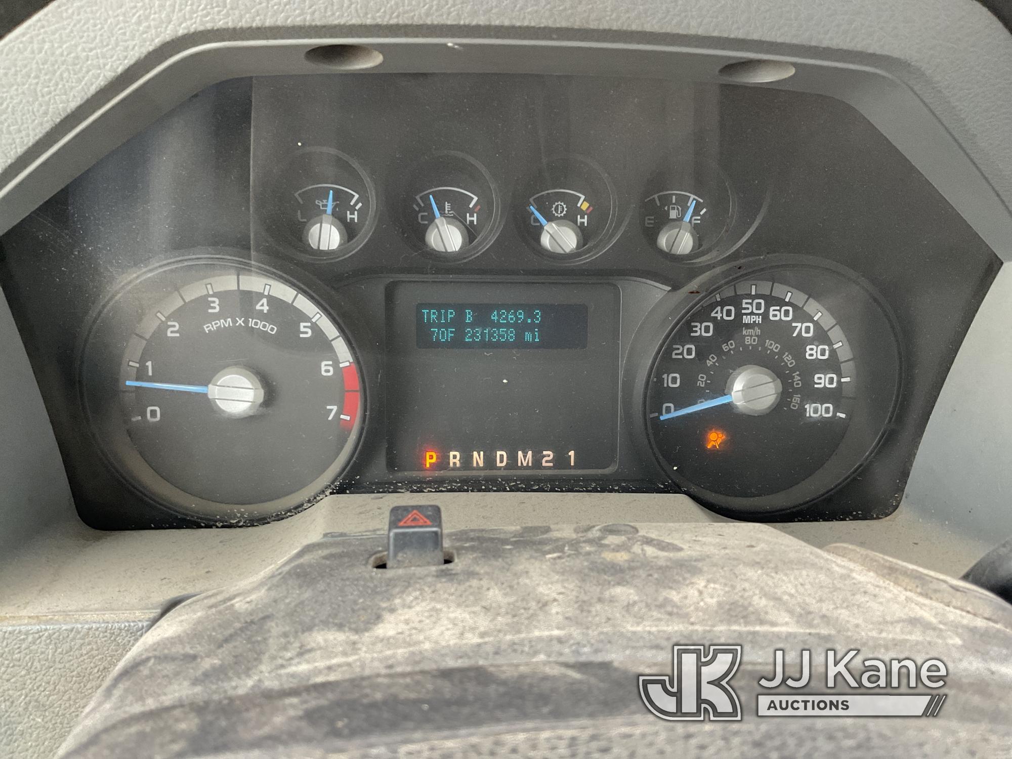 (Cypress, TX) 2013 Ford F350 Crew-Cab Service Truck Runs & Moves) (Airbag Light On, Minor Body Damag