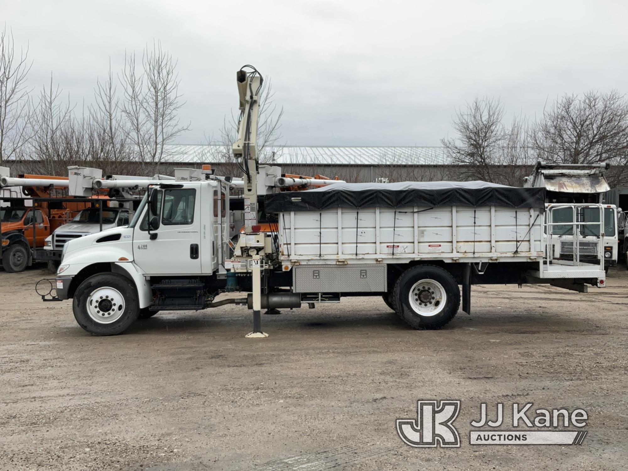 (Des Moines, IA) National N-50, Knuckleboom Crane mounted behind cab on 2004 International 4200 Stak