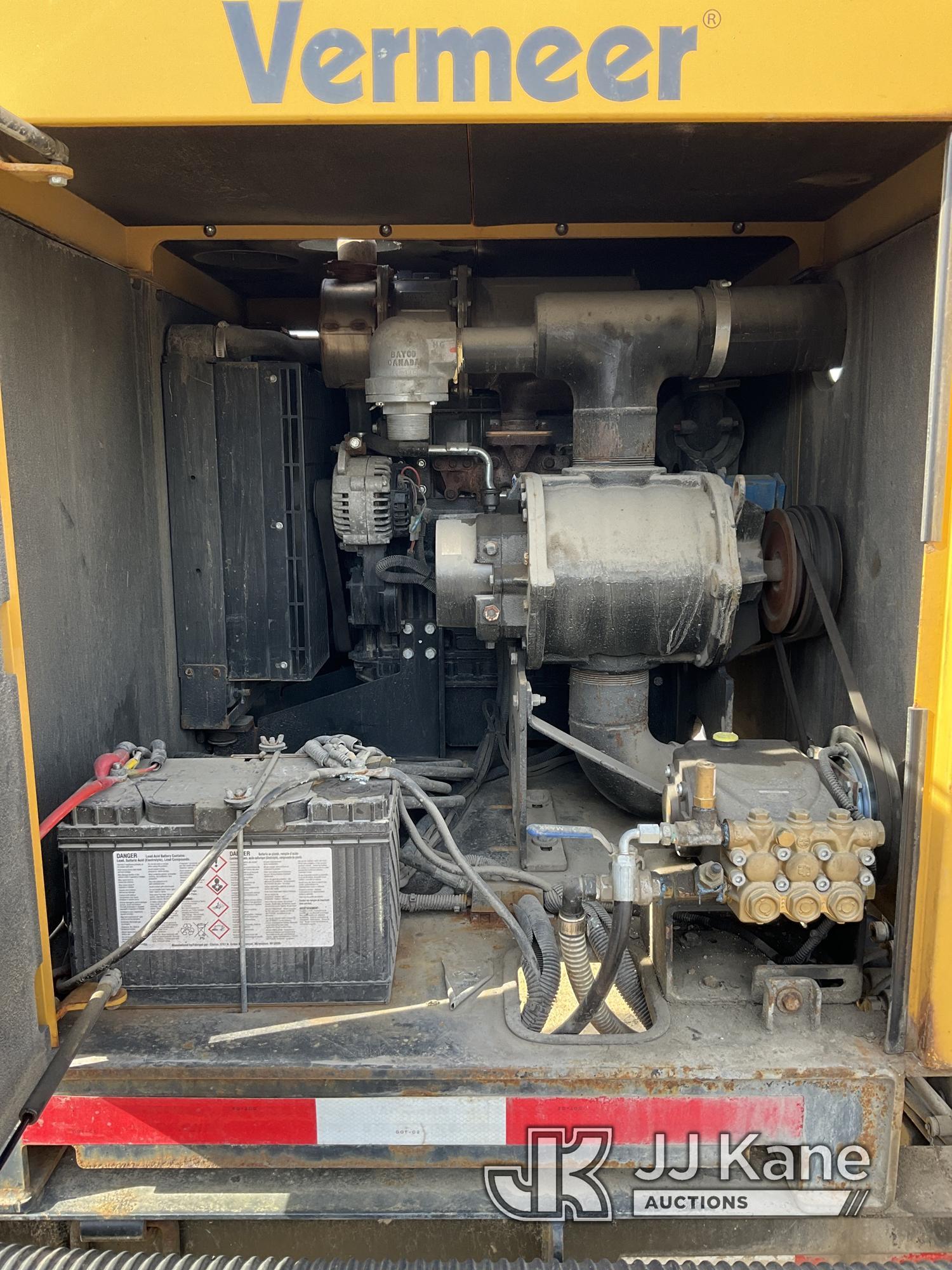 (South Beloit, IL) 2019 Vac-Tron Equipment T/A Vacuum Trailer Runs, Operates) ( Boom Remote Broken i