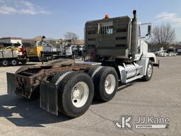 (Kansas City, MO) 2001 Freightliner FLD120 T/A Truck Tractor Runs & Moves