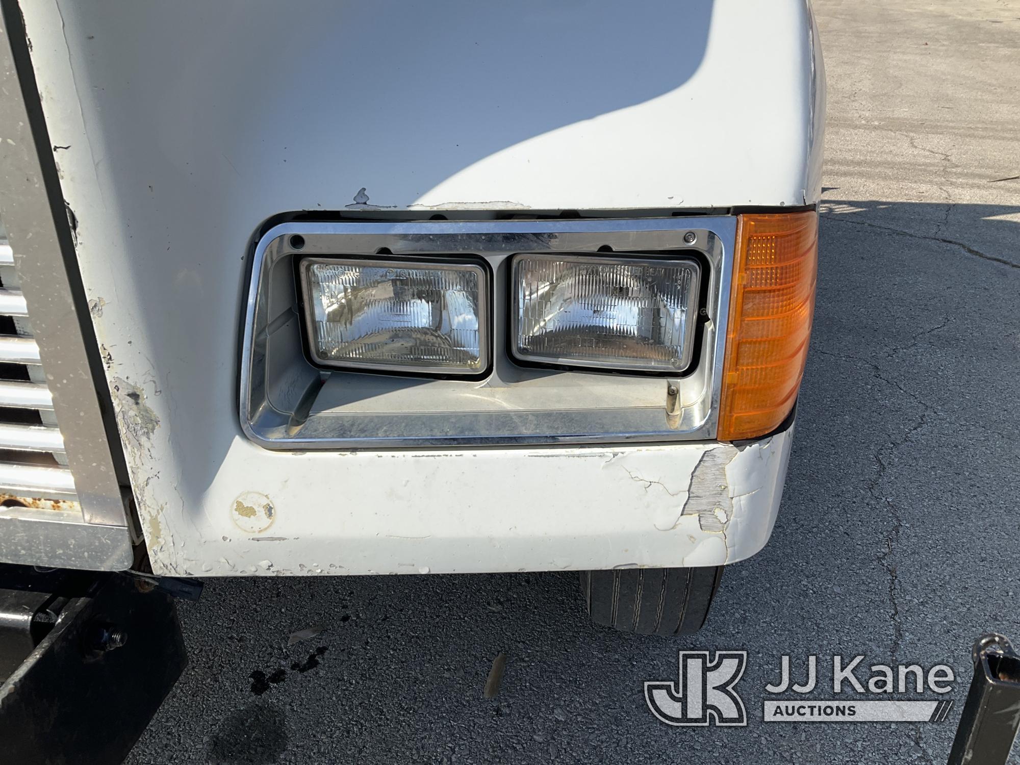 (Kansas City, MO) 2001 Freightliner FLD120 T/A Truck Tractor Runs & Moves