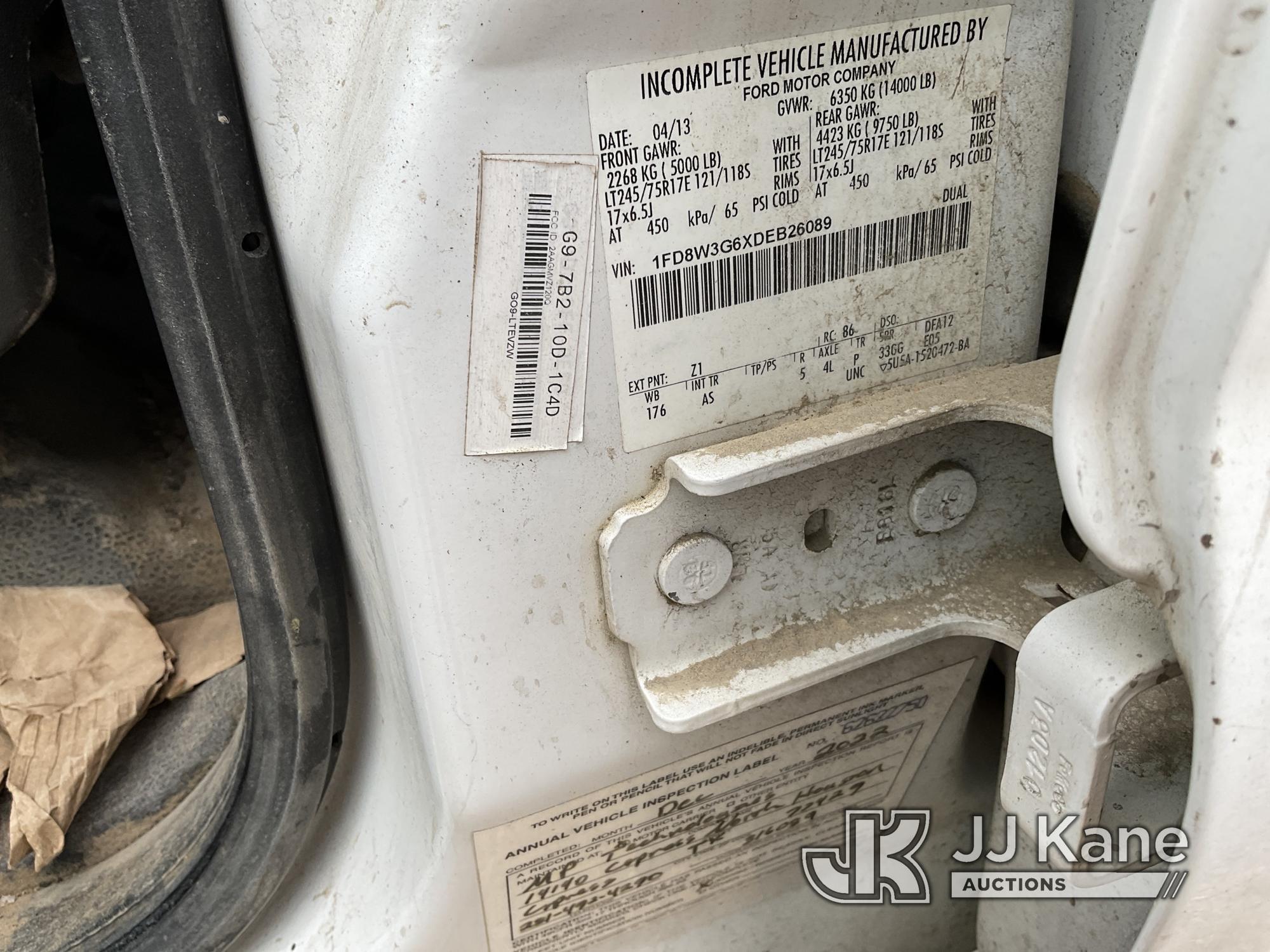 (Cypress, TX) 2013 Ford F350 Crew-Cab Service Truck Runs & Moves) (Airbag Light On, Minor Body Damag