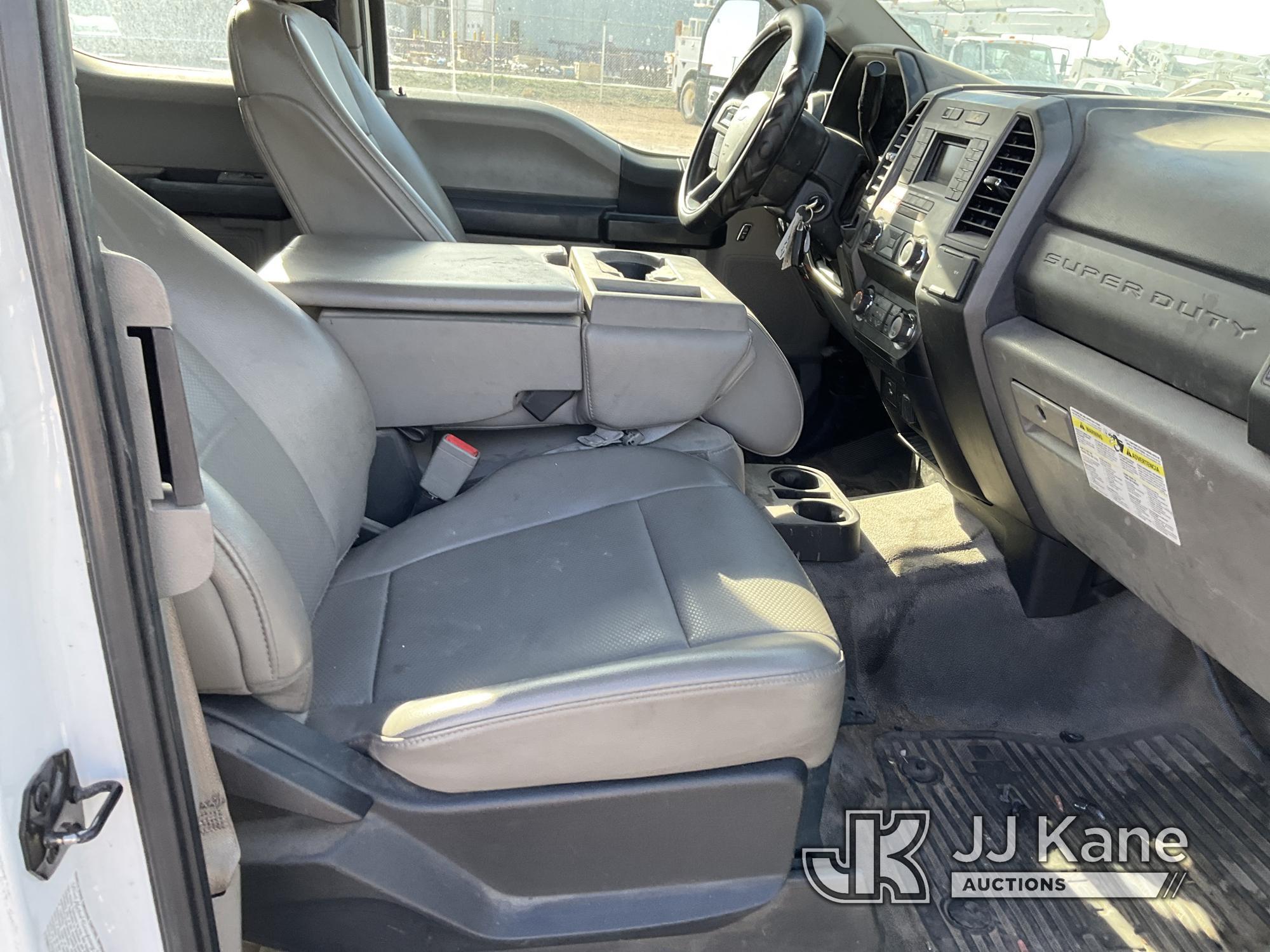 (Odessa, TX) 2019 Ford F550 Extended-Cab Mechanics Service Truck Runs & Moves) (Crane Condition Unkn