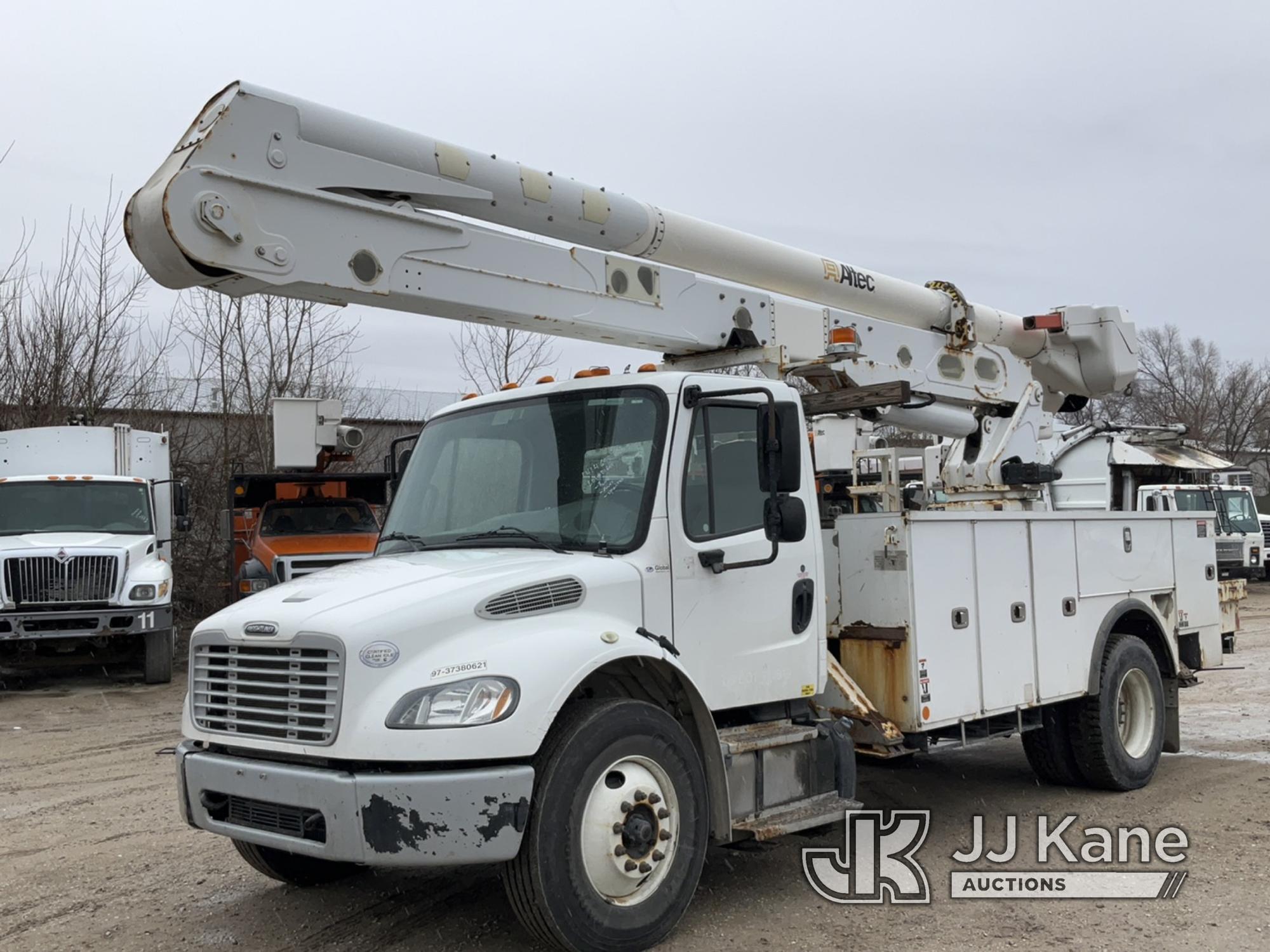 (Des Moines, IA) Altec AA55E, Material Handling Bucket Truck rear mounted on 2016 Freightliner M2 Ut