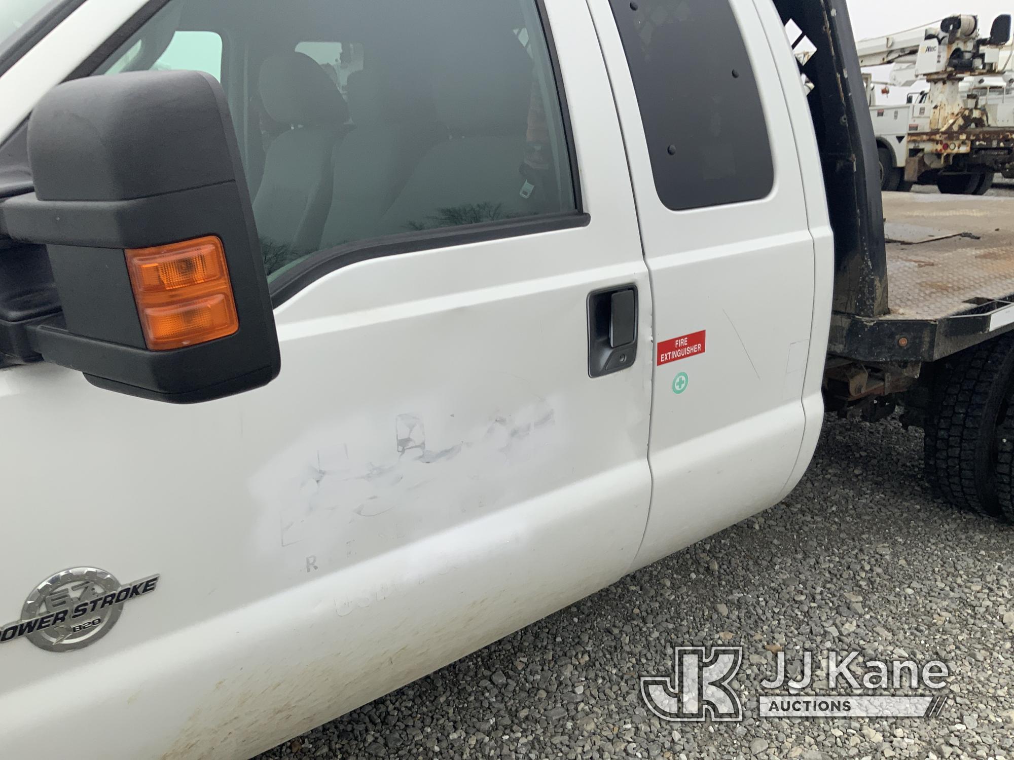 (Hawk Point, MO) 2011 Ford F550 Flatbed Truck Runs & moves) (Body & Paint Damage. Seller States: DEF