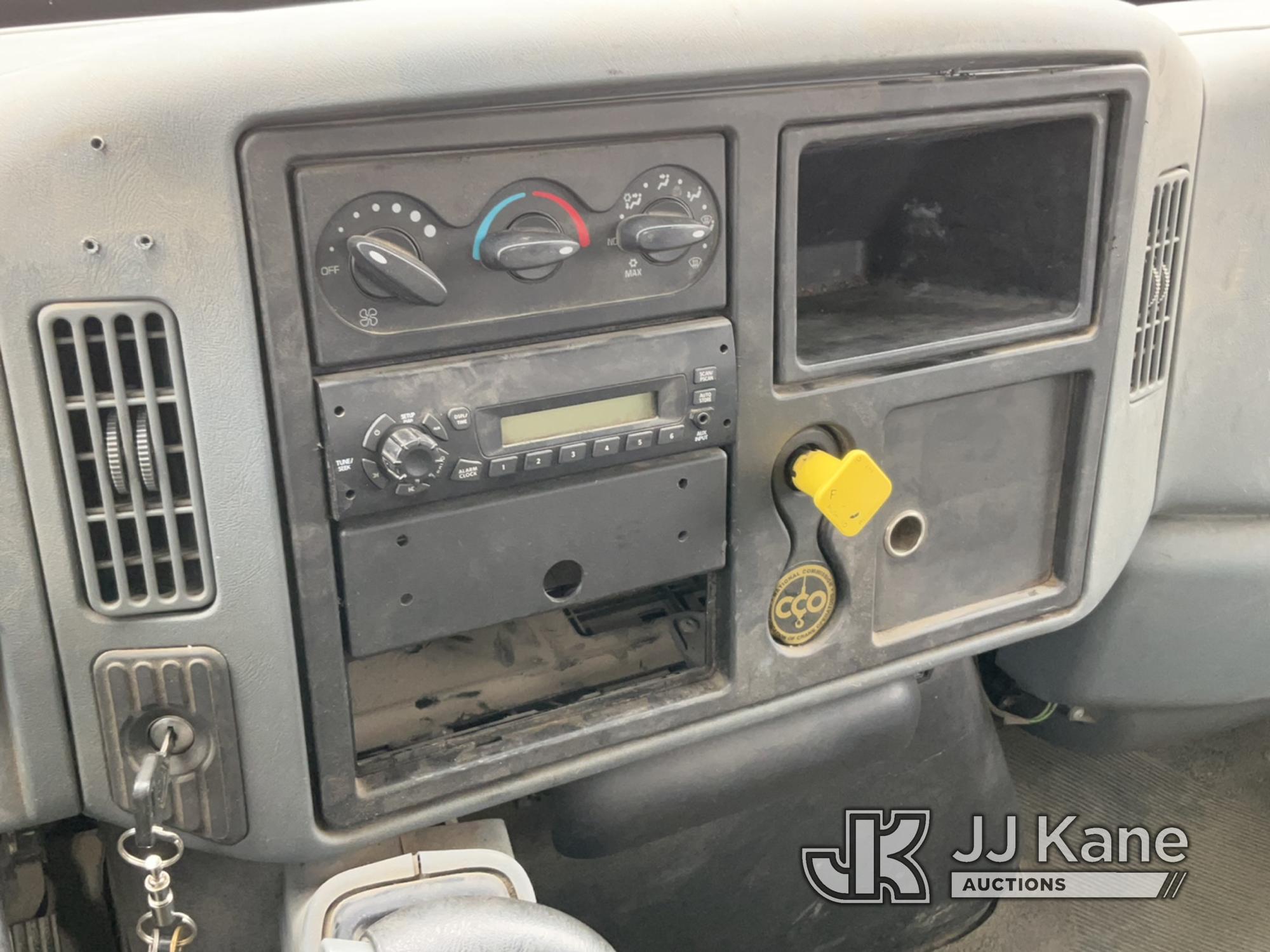 (Des Moines, IA) National N-50, Knuckleboom Crane mounted behind cab on 2004 International 4200 Stak