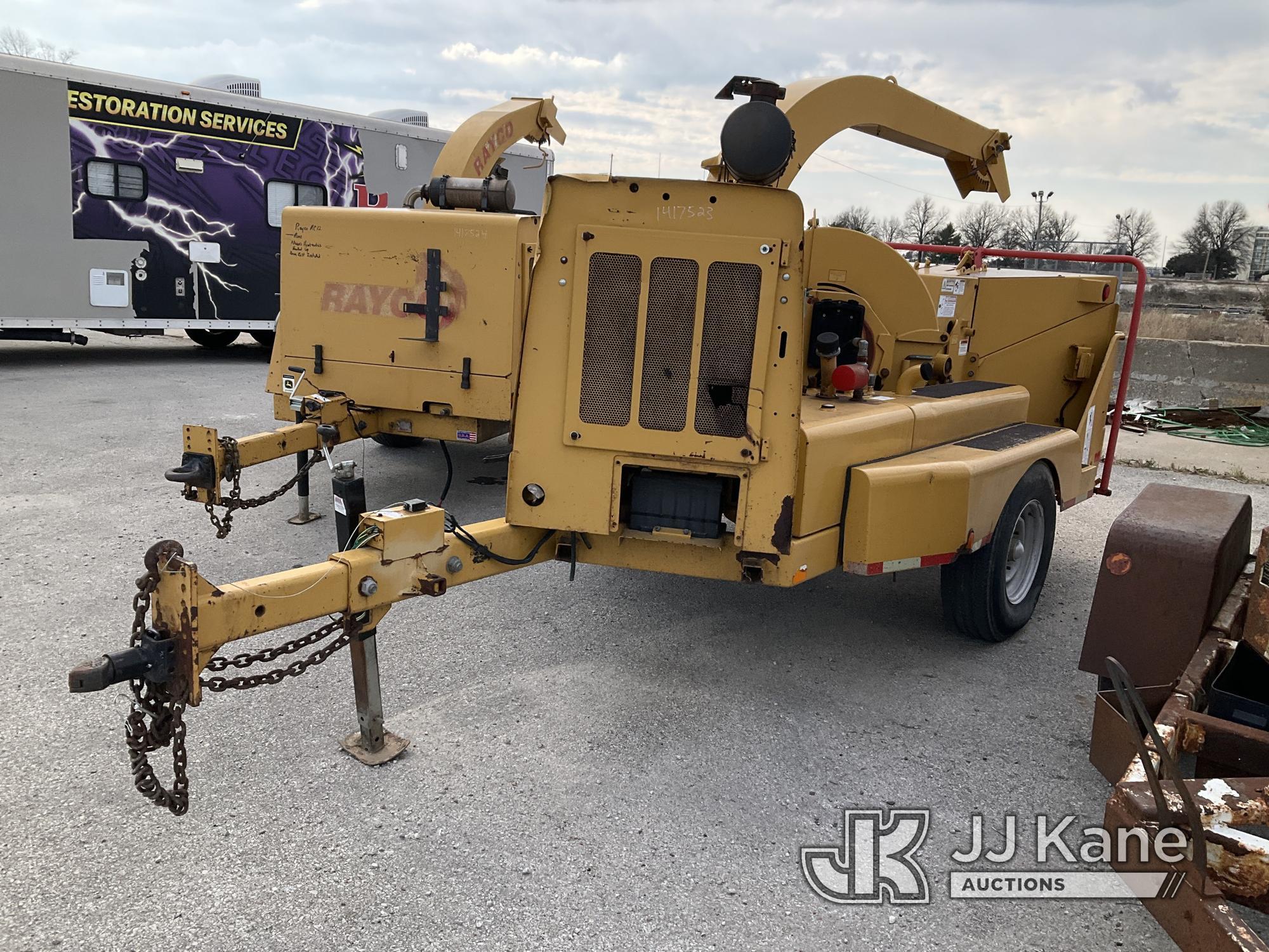 (Kansas City, MO) Rayco DXP Chipper (12in Disc), trailer mtd No Title) (Seller States: Runs, Needs E