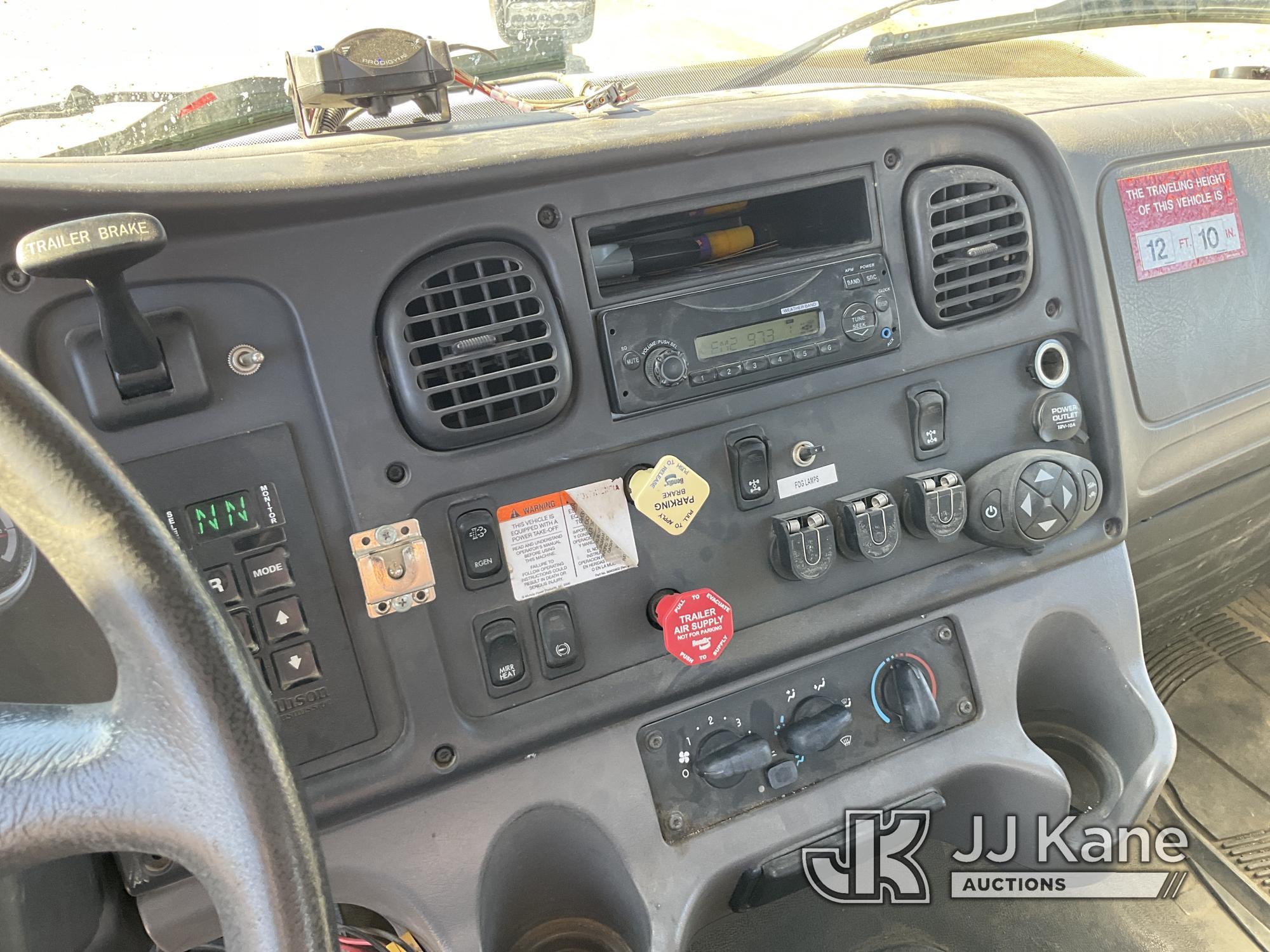 (Des Moines, IA) Altec DM45-BR, Digger Derrick rear mounted on 2014 Freightliner M2 106 T/A Utility