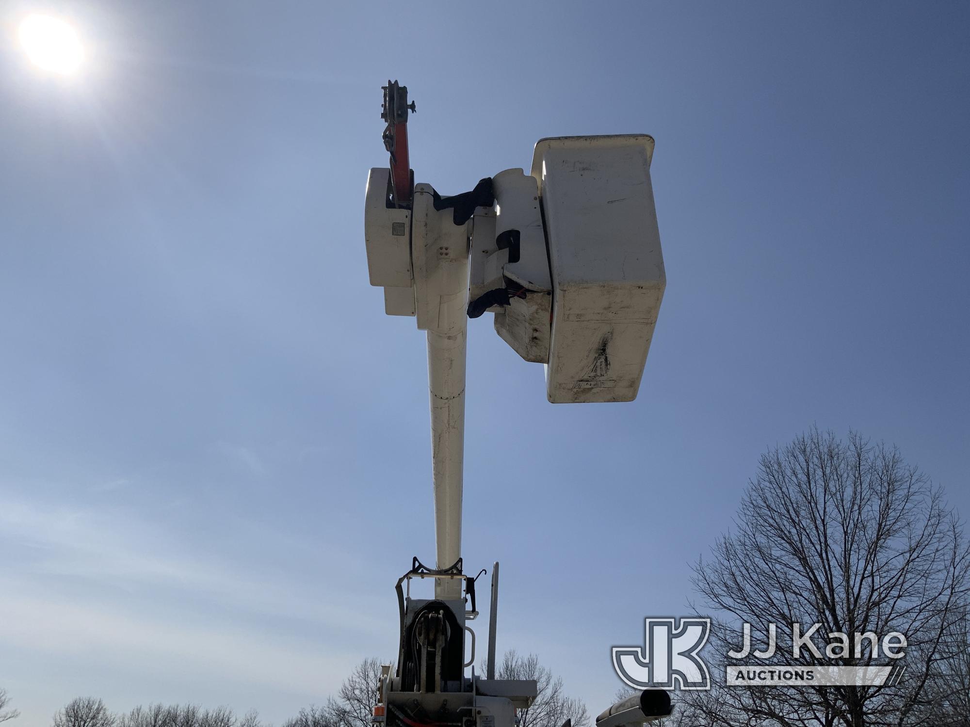 (Henryetta, OK) Altec AA755-MH, Material Handling Bucket Truck rear mounted on 2012 International 73