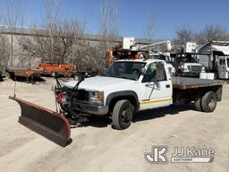 (Des Moines, IA) 1996 GMC Sierra 3500 4x4 Flatbed/Dump Truck Runs & Moves) (No Longer Starts, Need B