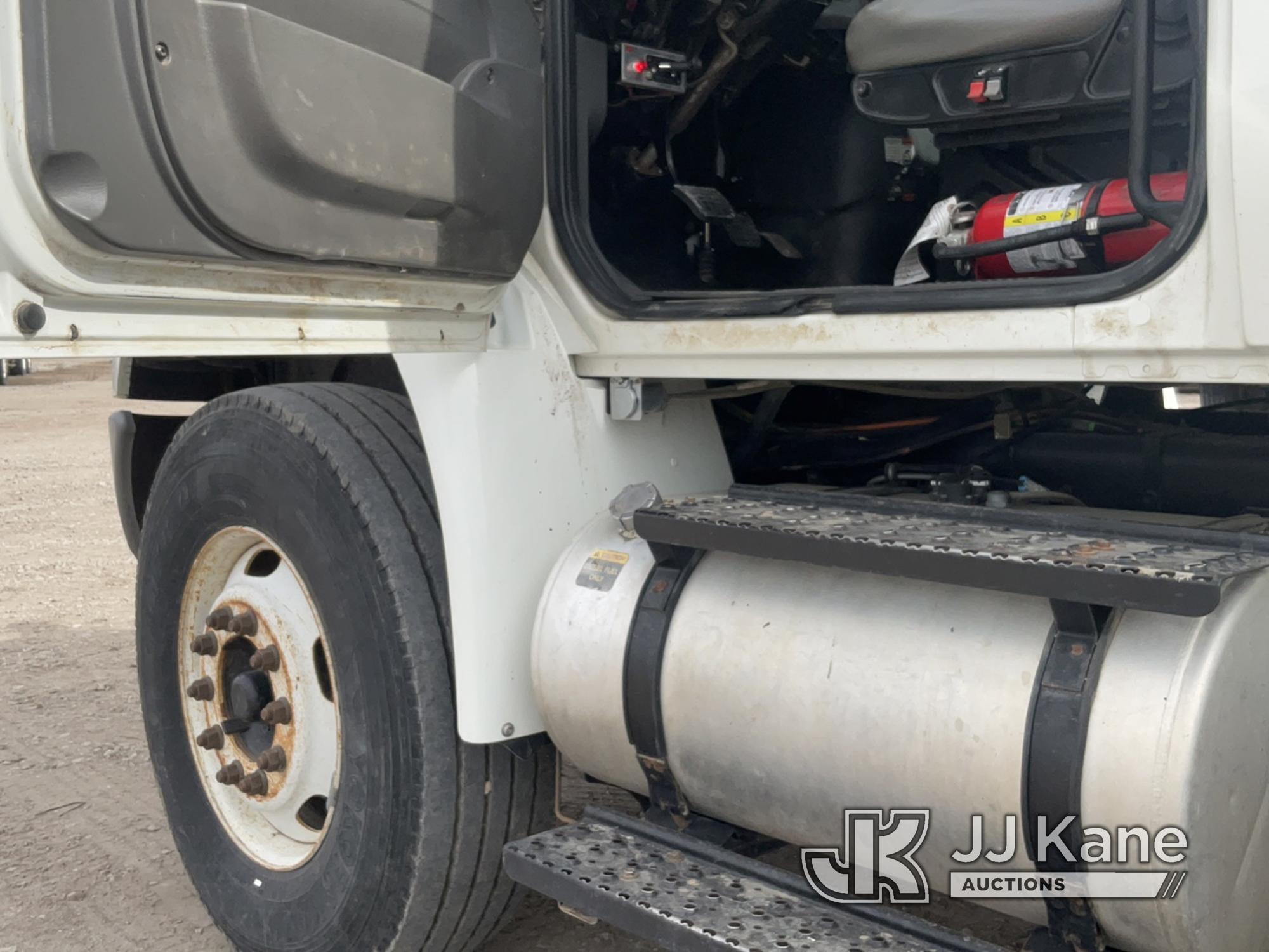 (Grand Island, NE) Altec AA55E, Material Handling Bucket Truck rear mounted on 2010 International 44
