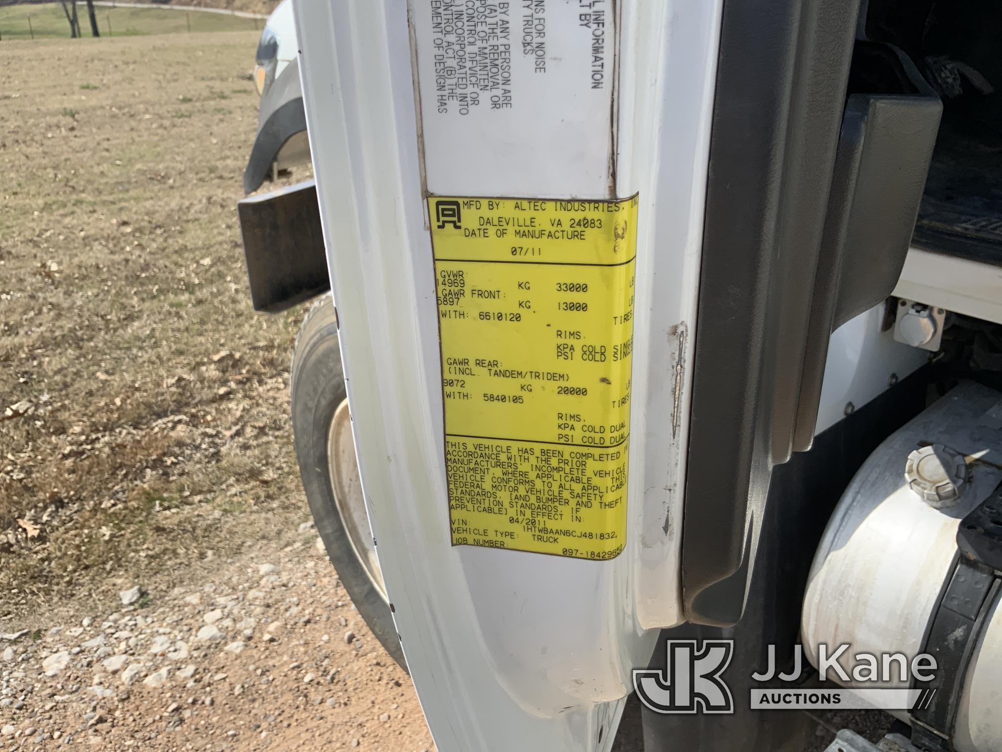 (Henryetta, OK) Altec AA755-MH, Material Handling Bucket Truck rear mounted on 2012 International 73